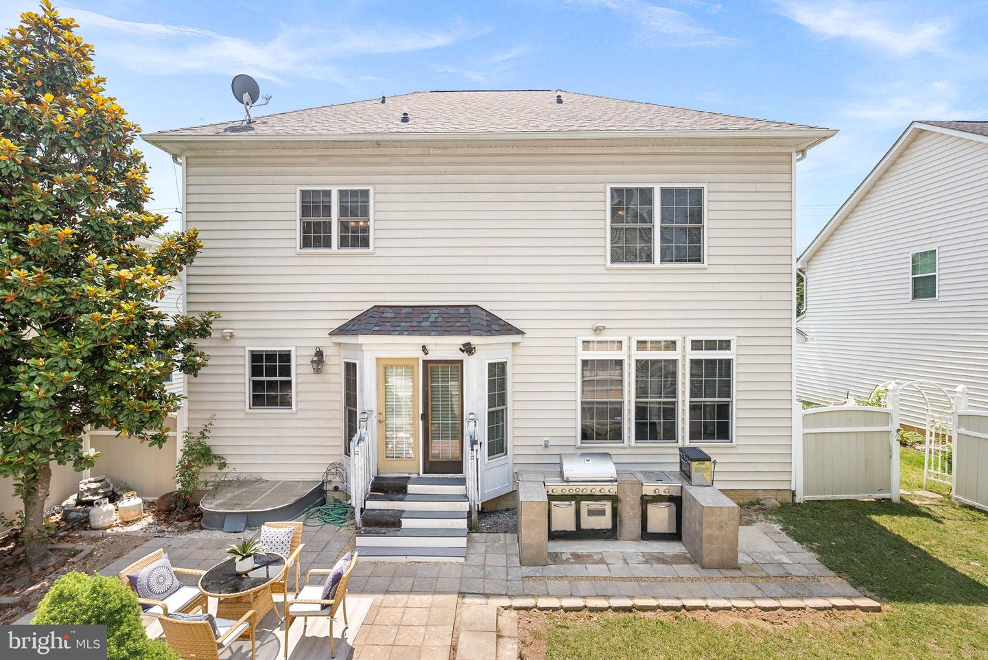 1512 MISSISSIPPI AVE SE, WASHINGTON, District Of Columbia 20032, 5 Bedrooms Bedrooms, ,3 BathroomsBathrooms,Residential,For sale,1512 MISSISSIPPI AVE SE,DCDC2205966 MLS # DCDC2205966
