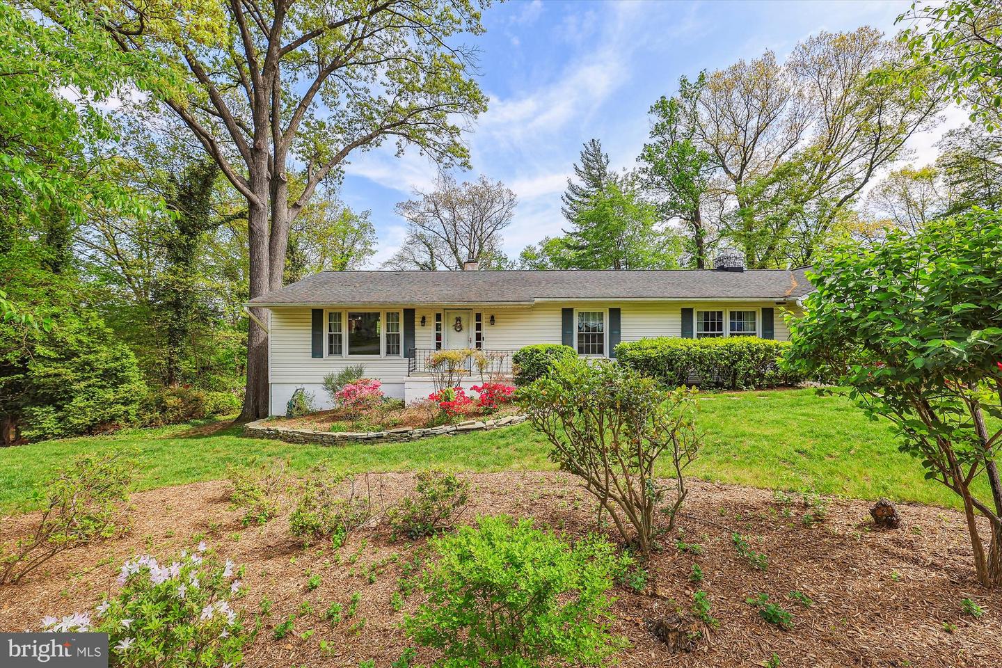 5259 NAVAHO DR, ALEXANDRIA, Virginia 22312, 3 Bedrooms Bedrooms, ,2 BathroomsBathrooms,Residential,For sale,5259 NAVAHO DR,VAFX2247722 MLS # VAFX2247722