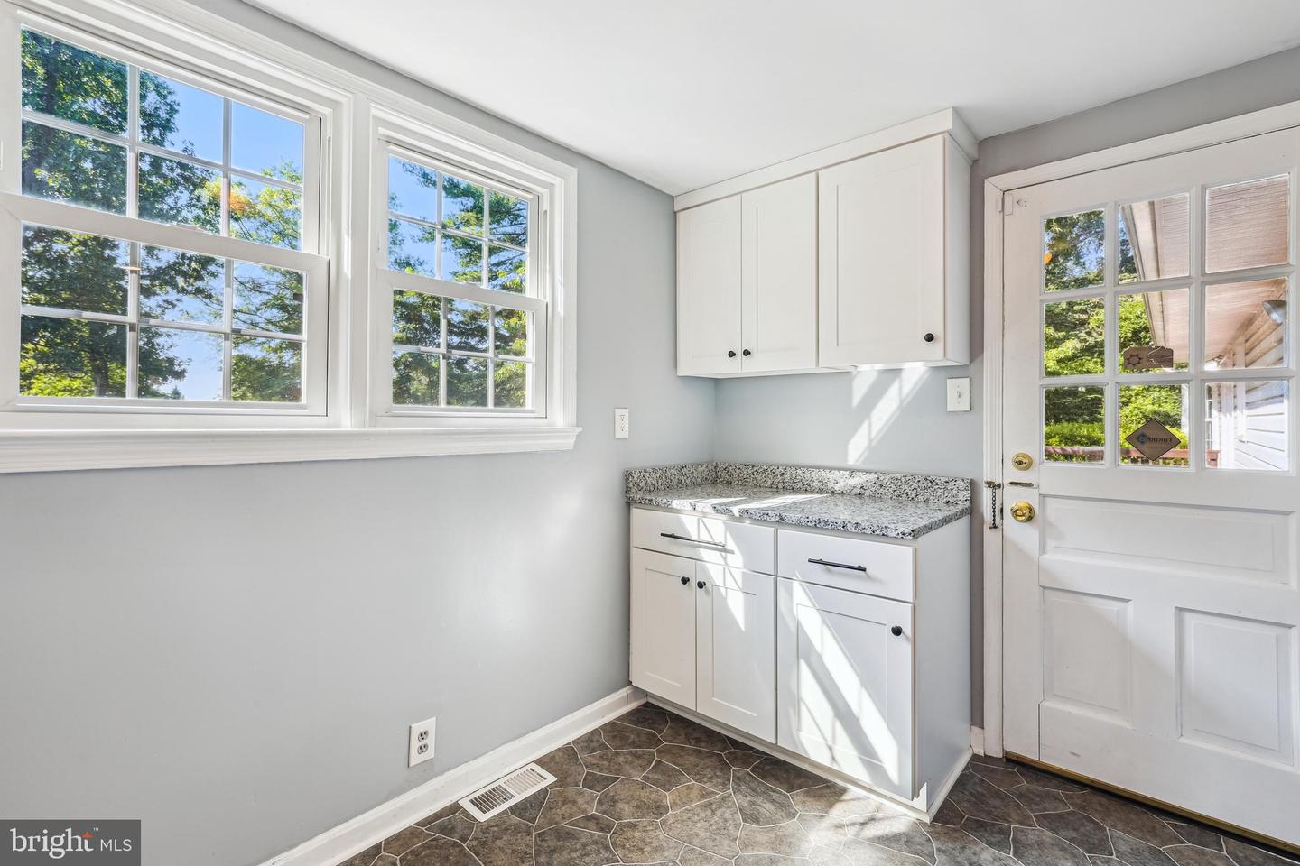 5259 NAVAHO DR, ALEXANDRIA, Virginia 22312, 3 Bedrooms Bedrooms, ,2 BathroomsBathrooms,Residential,For sale,5259 NAVAHO DR,VAFX2247722 MLS # VAFX2247722