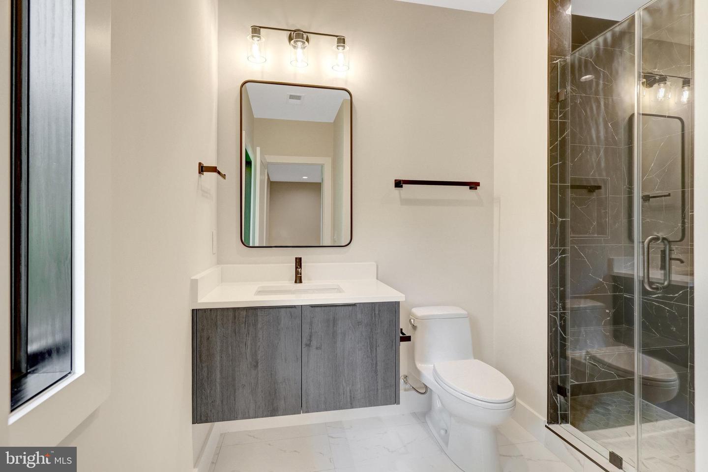 1710 FAIRVIEW AVE, MCLEAN, Virginia 22101, 6 Bedrooms Bedrooms, ,6 BathroomsBathrooms,Residential,For sale,1710 FAIRVIEW AVE,VAFX2247770 MLS # VAFX2247770