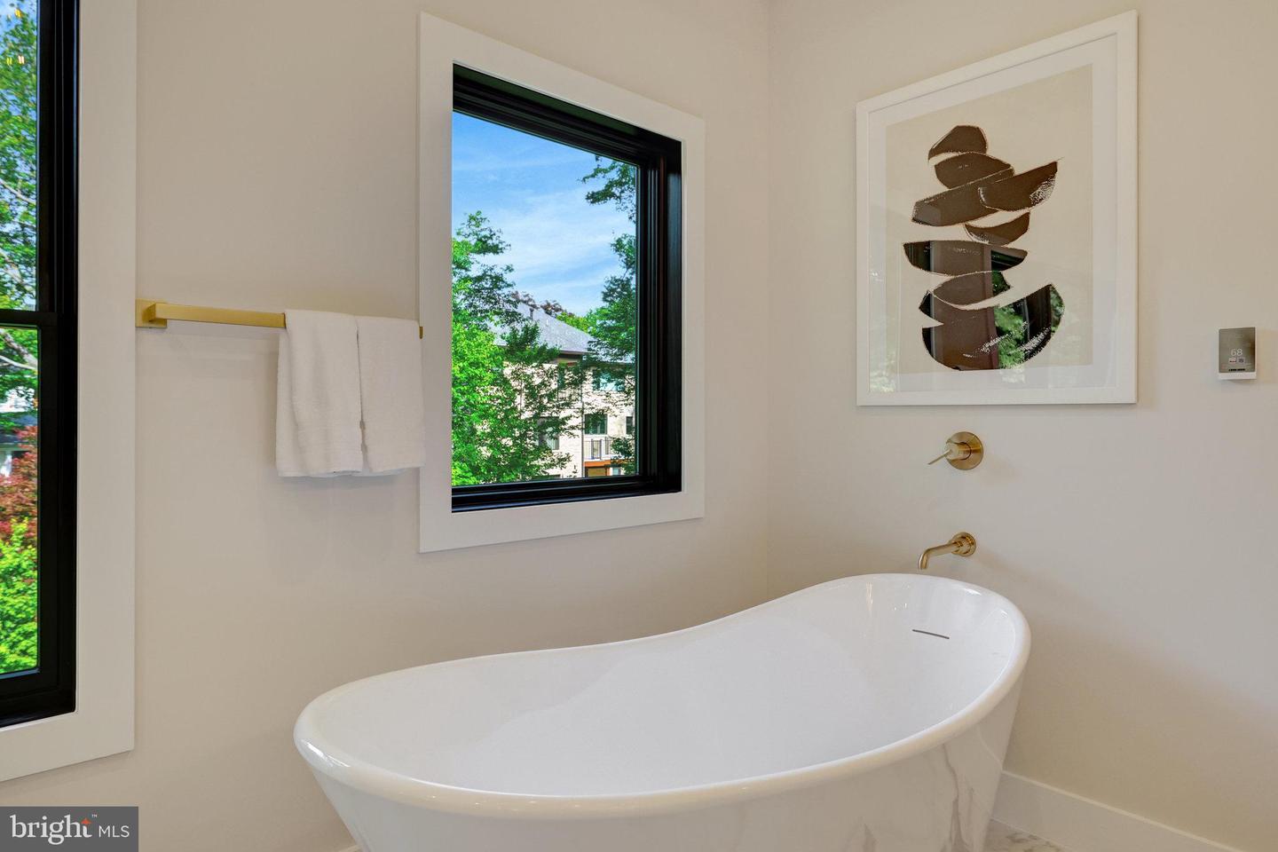 1710 FAIRVIEW AVE, MCLEAN, Virginia 22101, 6 Bedrooms Bedrooms, ,6 BathroomsBathrooms,Residential,For sale,1710 FAIRVIEW AVE,VAFX2247770 MLS # VAFX2247770