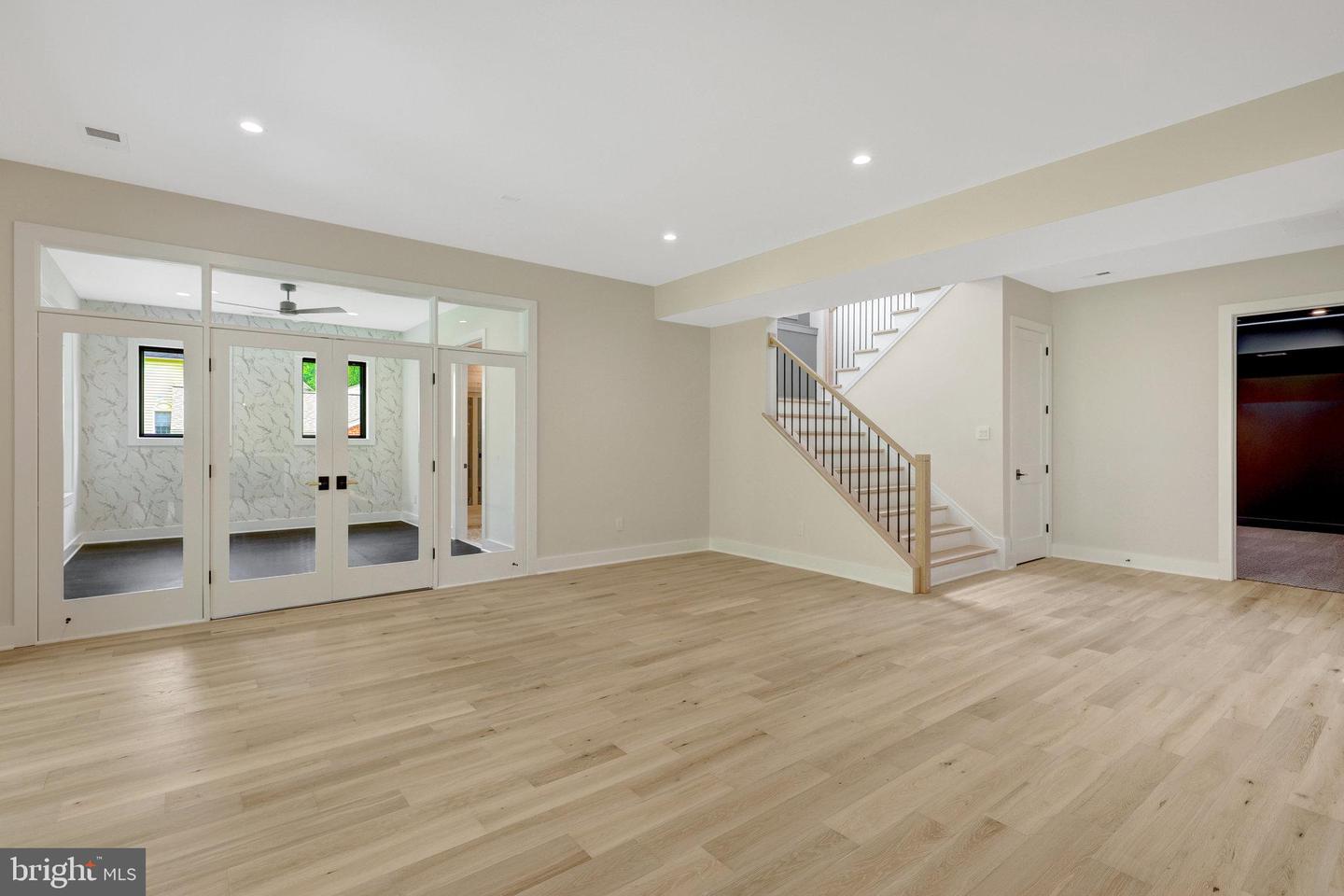 1710 FAIRVIEW AVE, MCLEAN, Virginia 22101, 6 Bedrooms Bedrooms, ,6 BathroomsBathrooms,Residential,For sale,1710 FAIRVIEW AVE,VAFX2247770 MLS # VAFX2247770