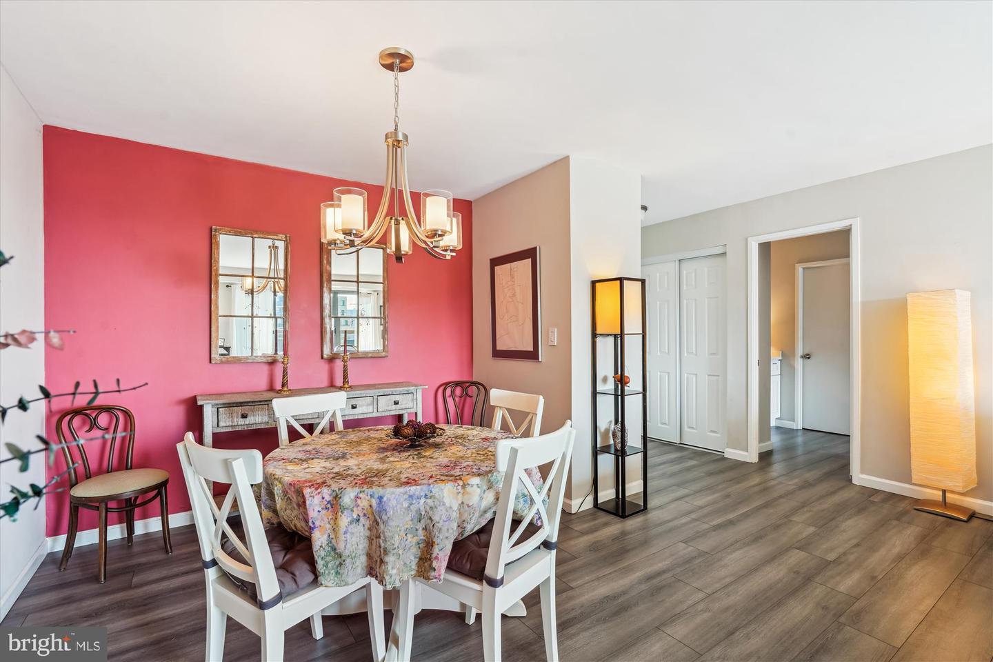 8370 GREENSBORO DR #1011, MCLEAN, Virginia 22102, 2 Bedrooms Bedrooms, ,2 BathroomsBathrooms,Residential,For sale,8370 GREENSBORO DR #1011,VAFX2247674 MLS # VAFX2247674
