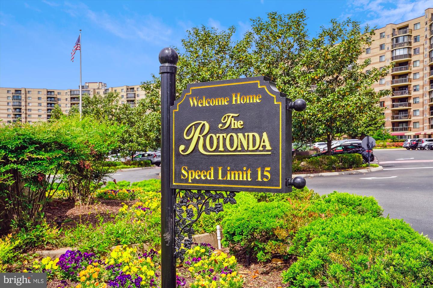 8370 GREENSBORO DR #1011, MCLEAN, Virginia 22102, 2 Bedrooms Bedrooms, ,2 BathroomsBathrooms,Residential,For sale,8370 GREENSBORO DR #1011,VAFX2247674 MLS # VAFX2247674