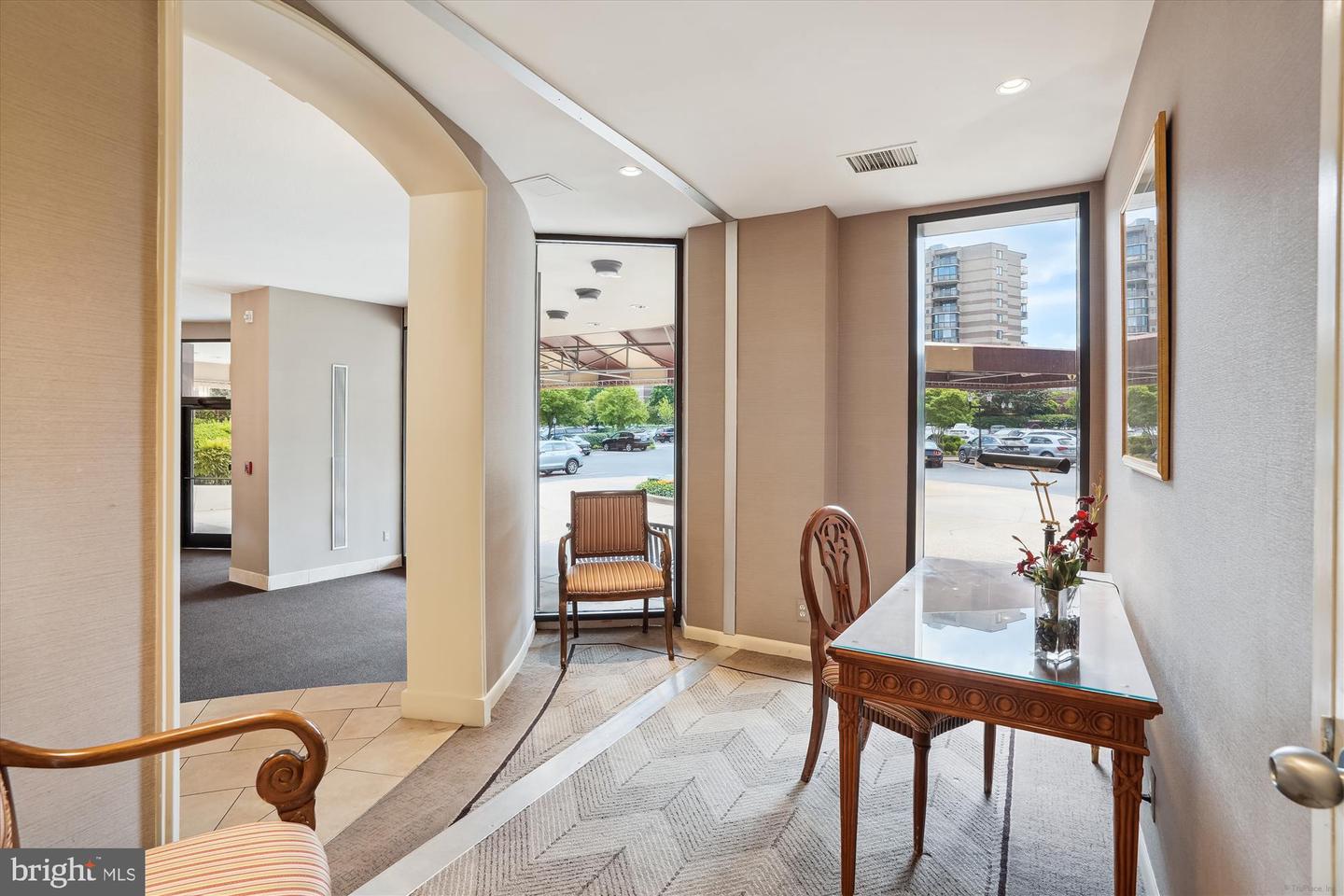 8370 GREENSBORO DR #1011, MCLEAN, Virginia 22102, 2 Bedrooms Bedrooms, ,2 BathroomsBathrooms,Residential,For sale,8370 GREENSBORO DR #1011,VAFX2247674 MLS # VAFX2247674