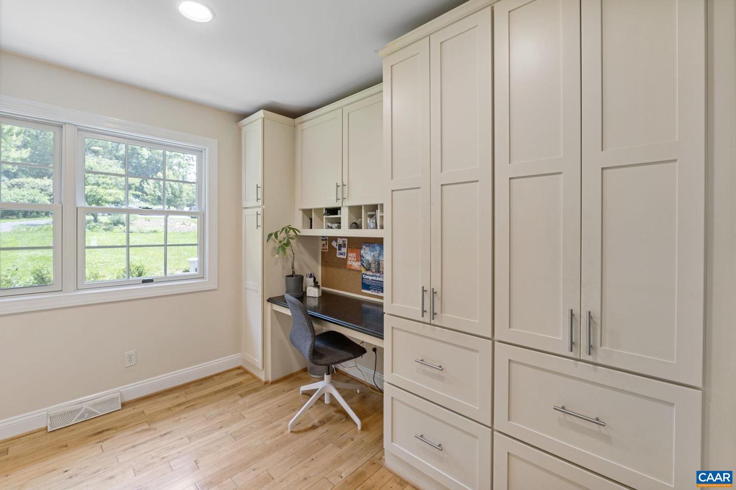 2730 VINTON CT, CHARLOTTESVILLE, Virginia 22901, 4 Bedrooms Bedrooms, ,3 BathroomsBathrooms,Residential,For sale,2730 VINTON CT,665756 MLS # 665756
