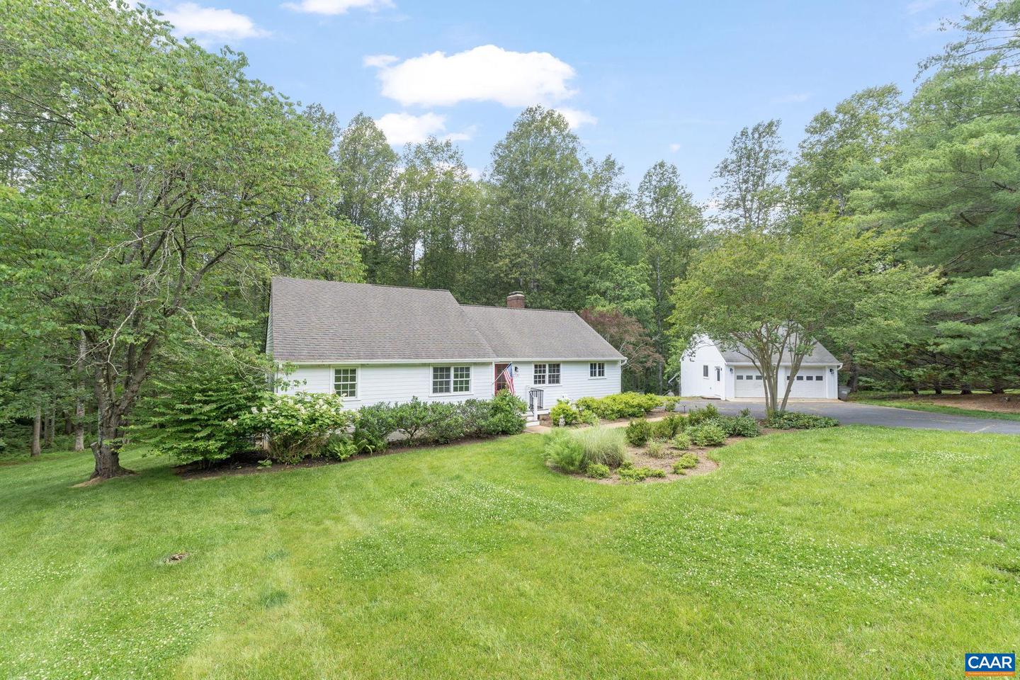 2730 VINTON CT, CHARLOTTESVILLE, Virginia 22901, 4 Bedrooms Bedrooms, ,3 BathroomsBathrooms,Residential,For sale,2730 VINTON CT,665756 MLS # 665756