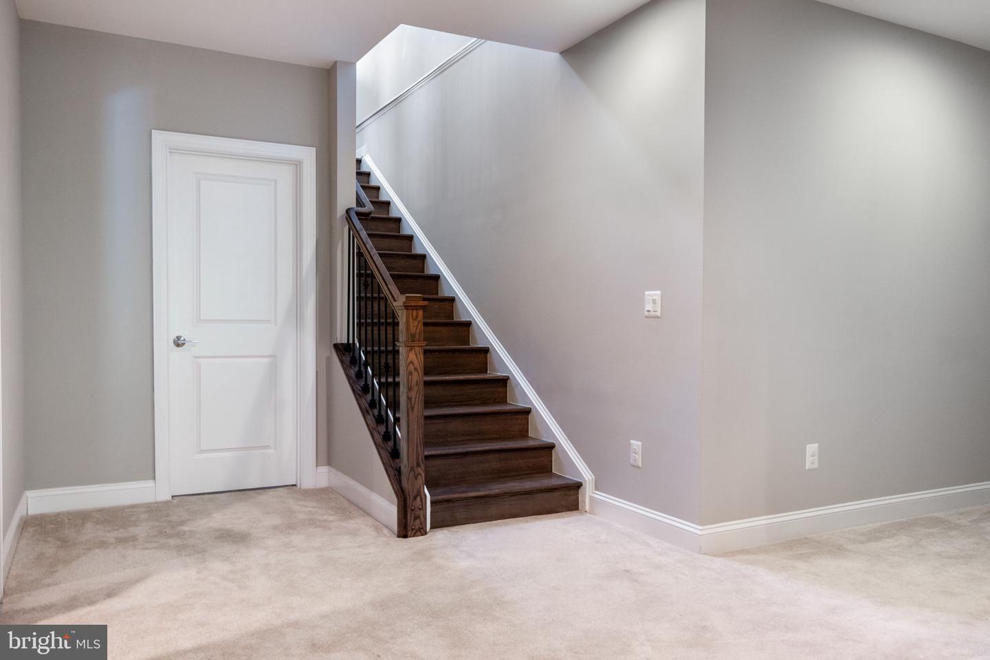 125 TOWHEE DR, LAKE FREDERICK, Virginia 22630, 4 Bedrooms Bedrooms, ,3 BathroomsBathrooms,Residential,For sale,125 TOWHEE DR,VAFV2034940 MLS # VAFV2034940