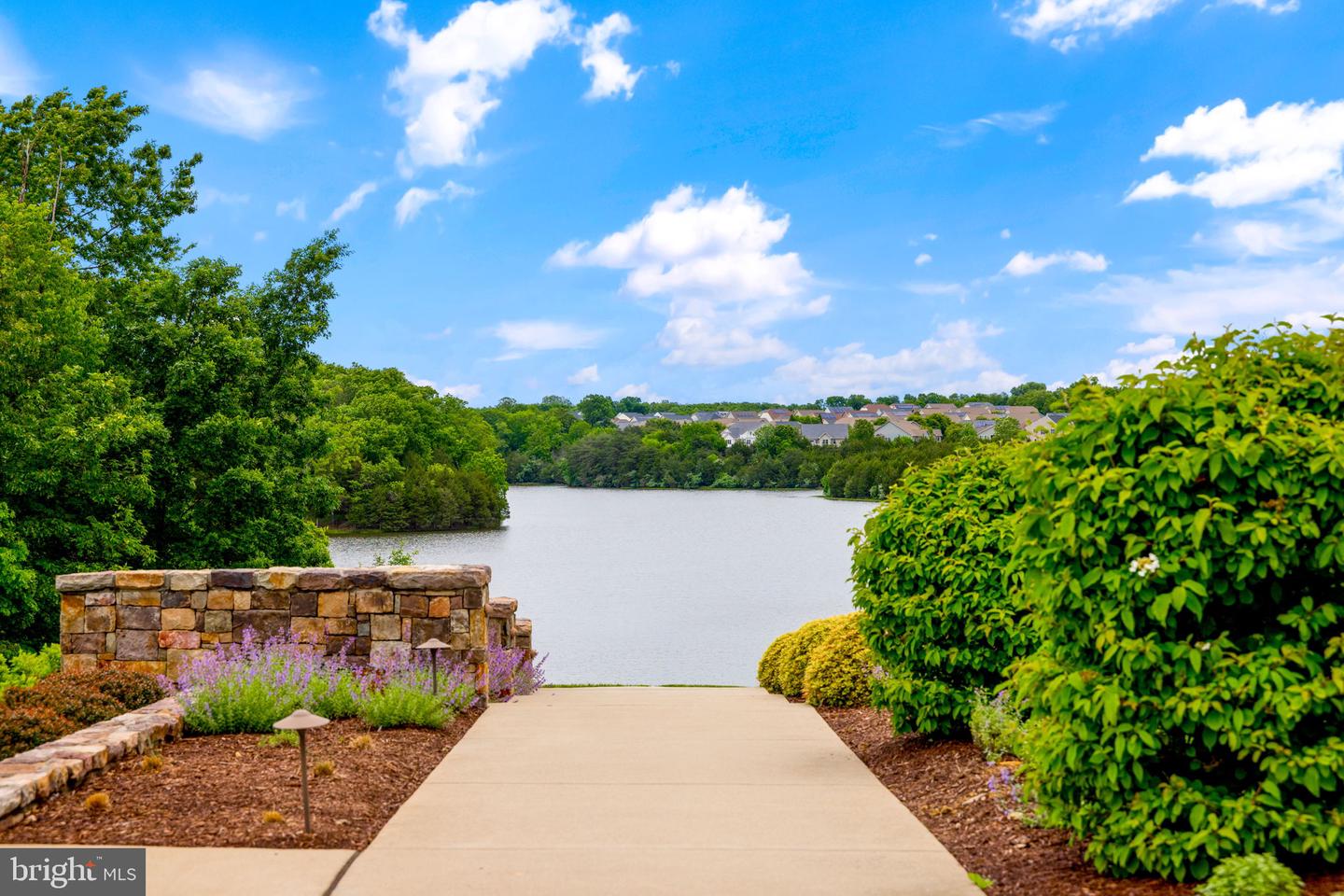 125 TOWHEE DR, LAKE FREDERICK, Virginia 22630, 4 Bedrooms Bedrooms, ,3 BathroomsBathrooms,Residential,For sale,125 TOWHEE DR,VAFV2034940 MLS # VAFV2034940