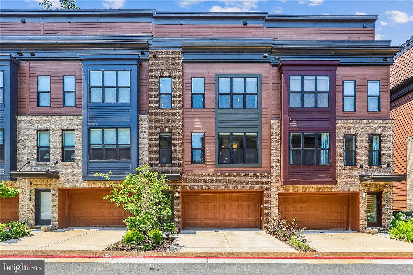 3538 SUTTON HEIGHTS CIR, FAIRFAX, Virginia 22031, 3 Bedrooms Bedrooms, ,3 BathroomsBathrooms,Residential,For sale,3538 SUTTON HEIGHTS CIR,VAFC2006478 MLS # VAFC2006478