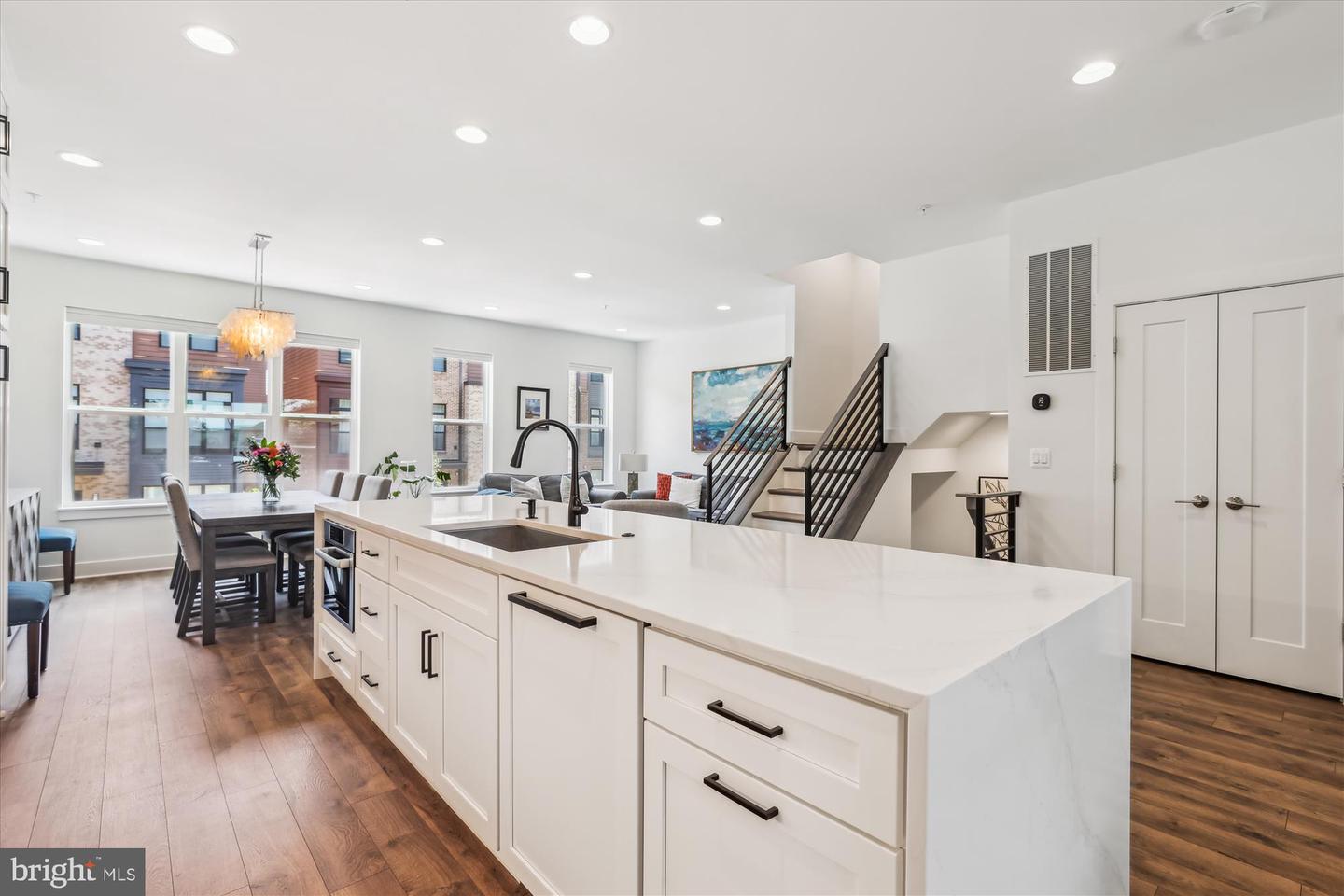 3538 SUTTON HEIGHTS CIR, FAIRFAX, Virginia 22031, 3 Bedrooms Bedrooms, ,3 BathroomsBathrooms,Residential,For sale,3538 SUTTON HEIGHTS CIR,VAFC2006478 MLS # VAFC2006478