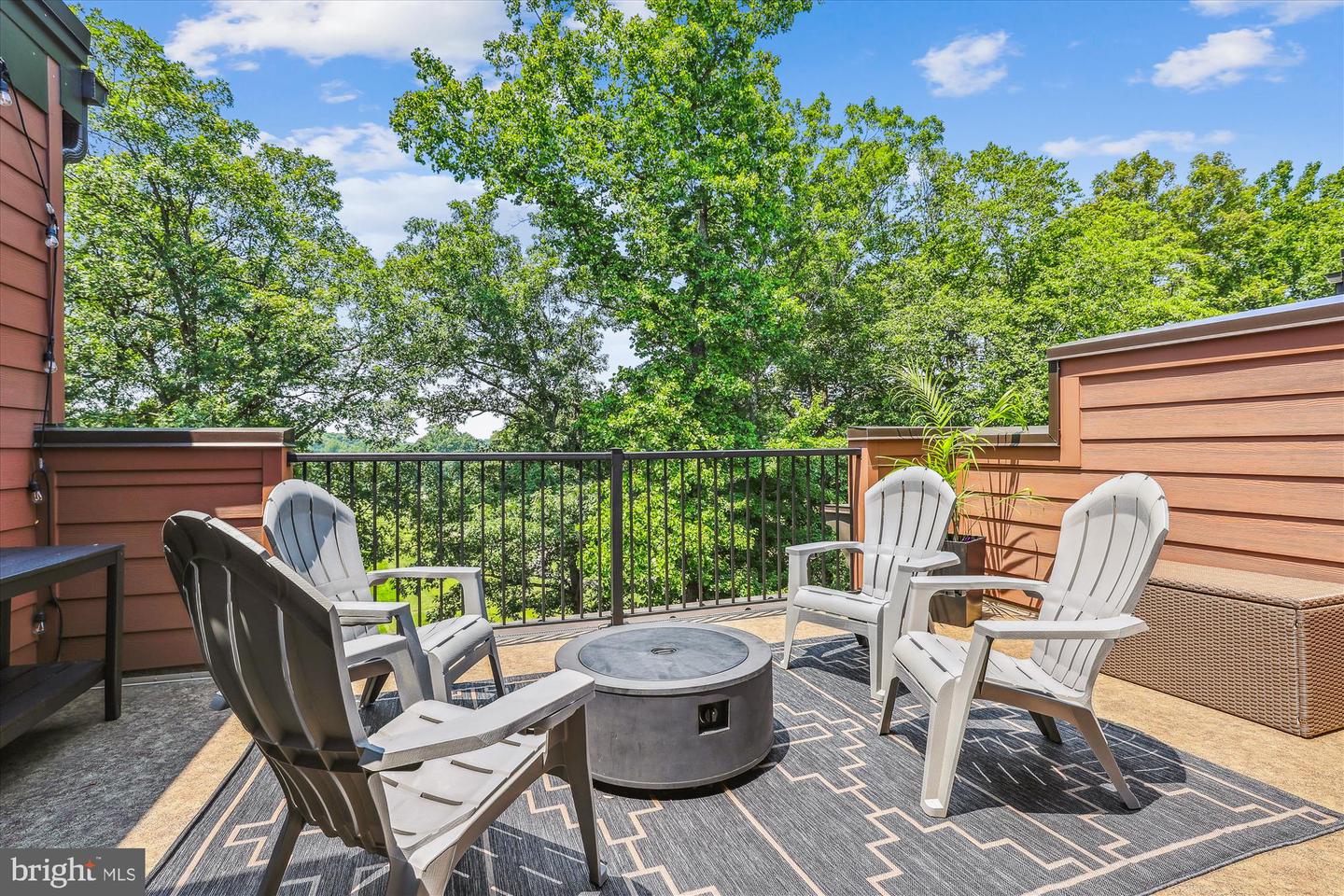 3538 SUTTON HEIGHTS CIR, FAIRFAX, Virginia 22031, 3 Bedrooms Bedrooms, ,3 BathroomsBathrooms,Residential,For sale,3538 SUTTON HEIGHTS CIR,VAFC2006478 MLS # VAFC2006478