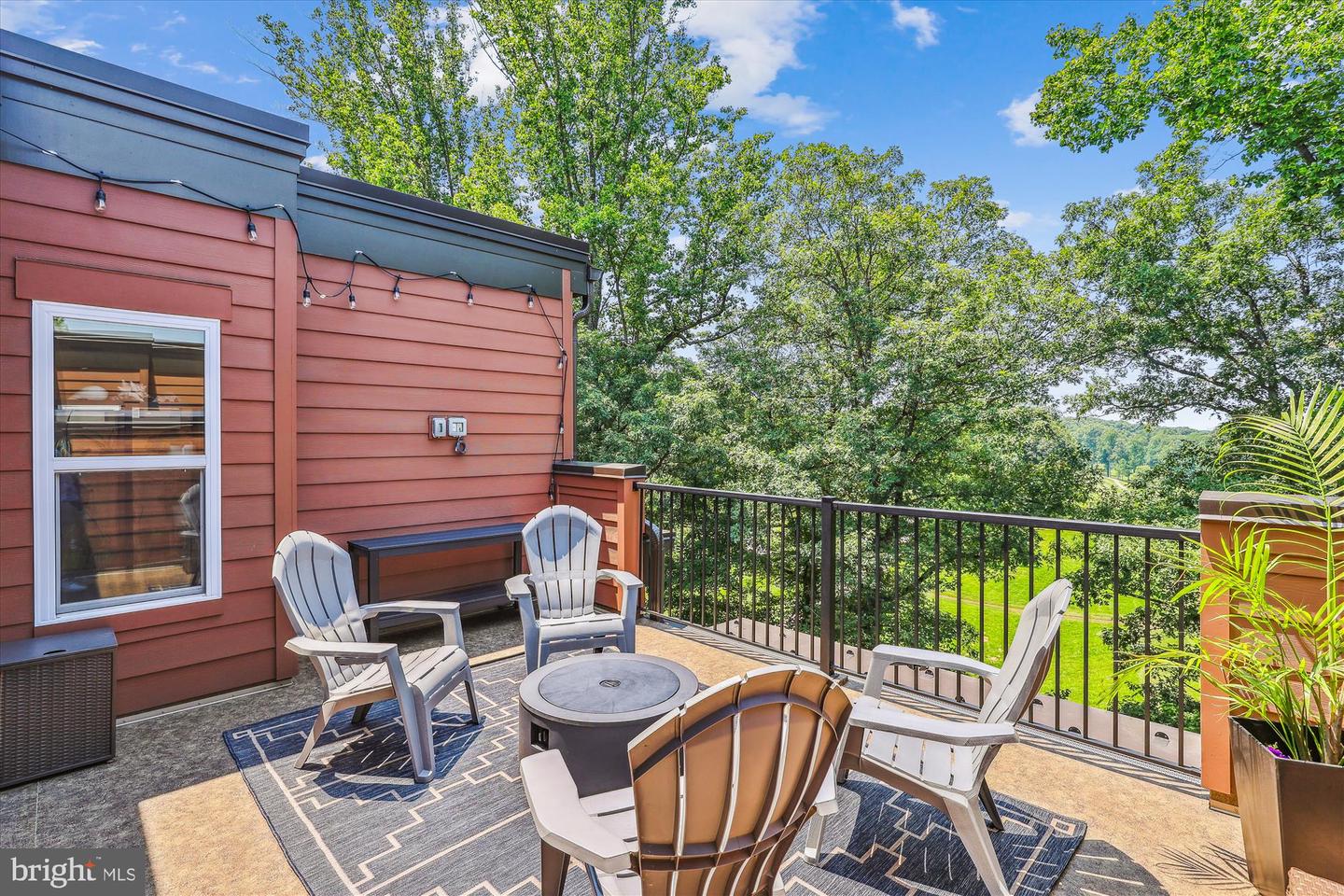3538 SUTTON HEIGHTS CIR, FAIRFAX, Virginia 22031, 3 Bedrooms Bedrooms, ,3 BathroomsBathrooms,Residential,For sale,3538 SUTTON HEIGHTS CIR,VAFC2006478 MLS # VAFC2006478