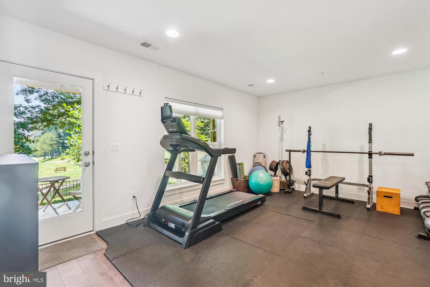 3538 SUTTON HEIGHTS CIR, FAIRFAX, Virginia 22031, 3 Bedrooms Bedrooms, ,3 BathroomsBathrooms,Residential,For sale,3538 SUTTON HEIGHTS CIR,VAFC2006478 MLS # VAFC2006478