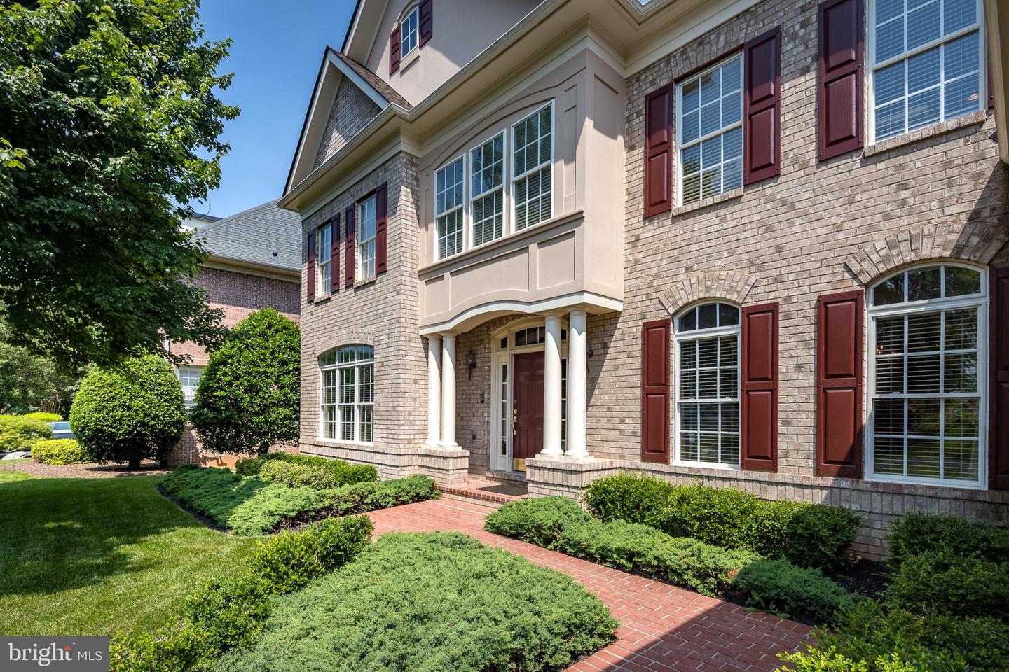 18256 SHINNIECOCK HILLS PL, LEESBURG, Virginia 20176, 6 Bedrooms Bedrooms, ,4 BathroomsBathrooms,Residential,For sale,18256 SHINNIECOCK HILLS PL,VALO2099718 MLS # VALO2099718