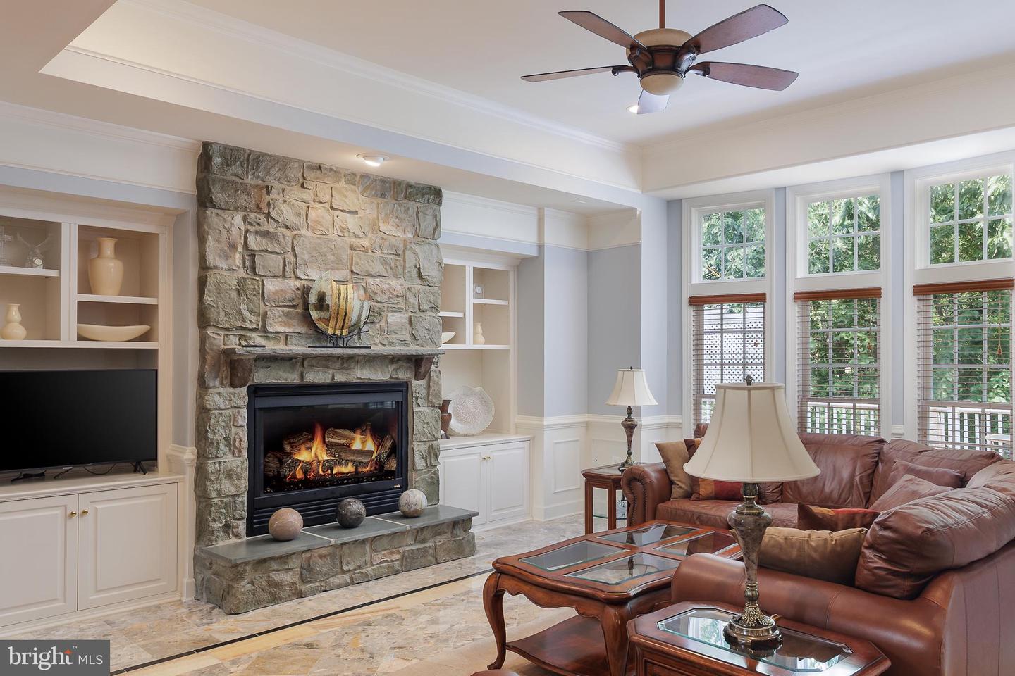 18256 SHINNIECOCK HILLS PL, LEESBURG, Virginia 20176, 6 Bedrooms Bedrooms, ,4 BathroomsBathrooms,Residential,For sale,18256 SHINNIECOCK HILLS PL,VALO2099718 MLS # VALO2099718