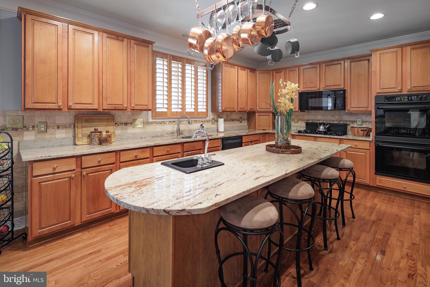 18256 SHINNIECOCK HILLS PL, LEESBURG, Virginia 20176, 6 Bedrooms Bedrooms, ,4 BathroomsBathrooms,Residential,For sale,18256 SHINNIECOCK HILLS PL,VALO2099718 MLS # VALO2099718