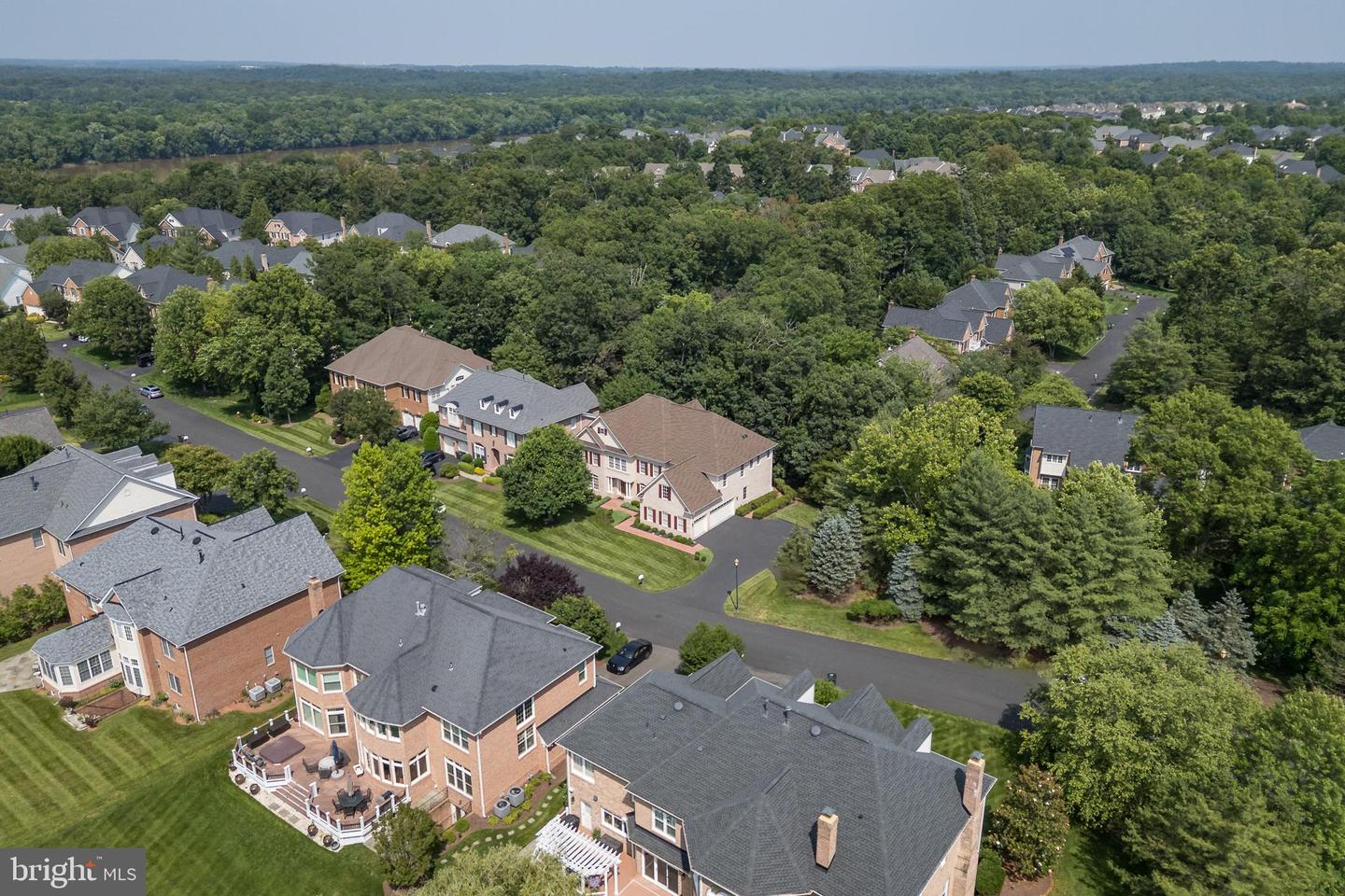 18256 SHINNIECOCK HILLS PL, LEESBURG, Virginia 20176, 6 Bedrooms Bedrooms, ,4 BathroomsBathrooms,Residential,For sale,18256 SHINNIECOCK HILLS PL,VALO2099718 MLS # VALO2099718