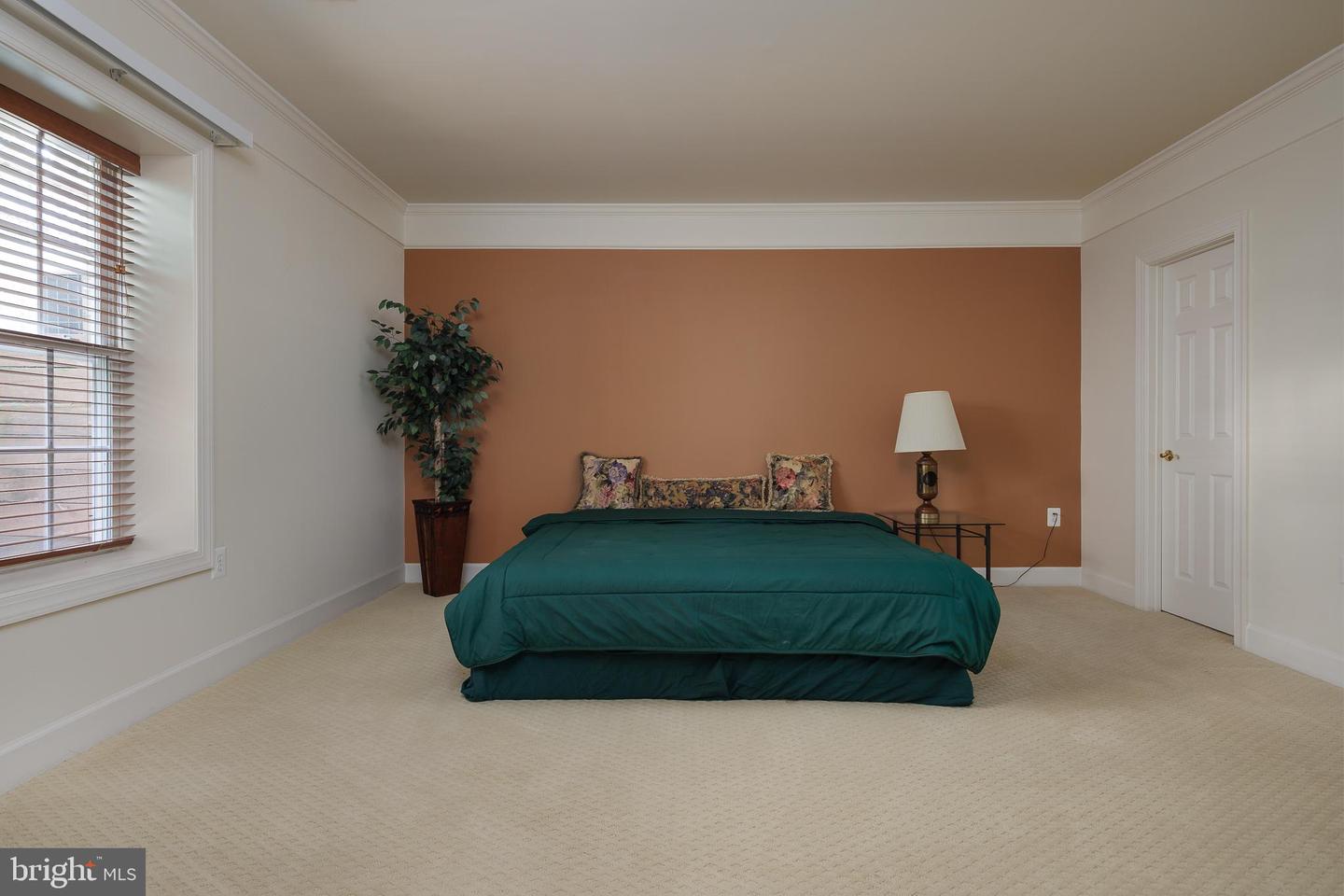 18256 SHINNIECOCK HILLS PL, LEESBURG, Virginia 20176, 6 Bedrooms Bedrooms, ,4 BathroomsBathrooms,Residential,For sale,18256 SHINNIECOCK HILLS PL,VALO2099718 MLS # VALO2099718