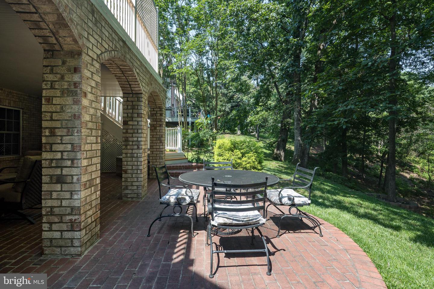 18256 SHINNIECOCK HILLS PL, LEESBURG, Virginia 20176, 6 Bedrooms Bedrooms, ,4 BathroomsBathrooms,Residential,For sale,18256 SHINNIECOCK HILLS PL,VALO2099718 MLS # VALO2099718