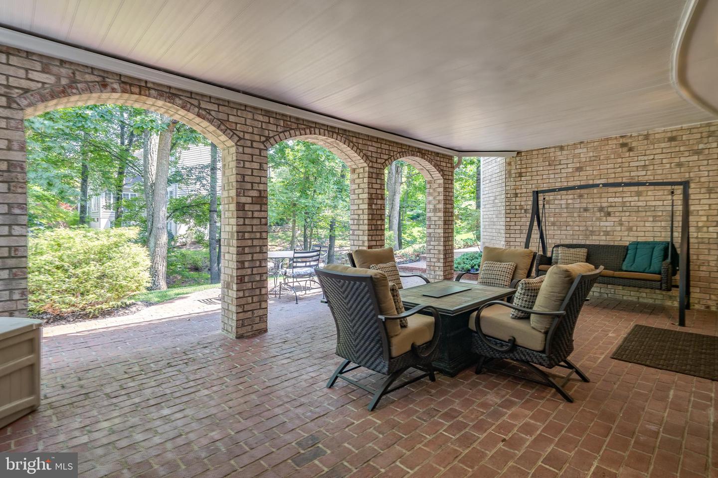 18256 SHINNIECOCK HILLS PL, LEESBURG, Virginia 20176, 6 Bedrooms Bedrooms, ,4 BathroomsBathrooms,Residential,For sale,18256 SHINNIECOCK HILLS PL,VALO2099718 MLS # VALO2099718