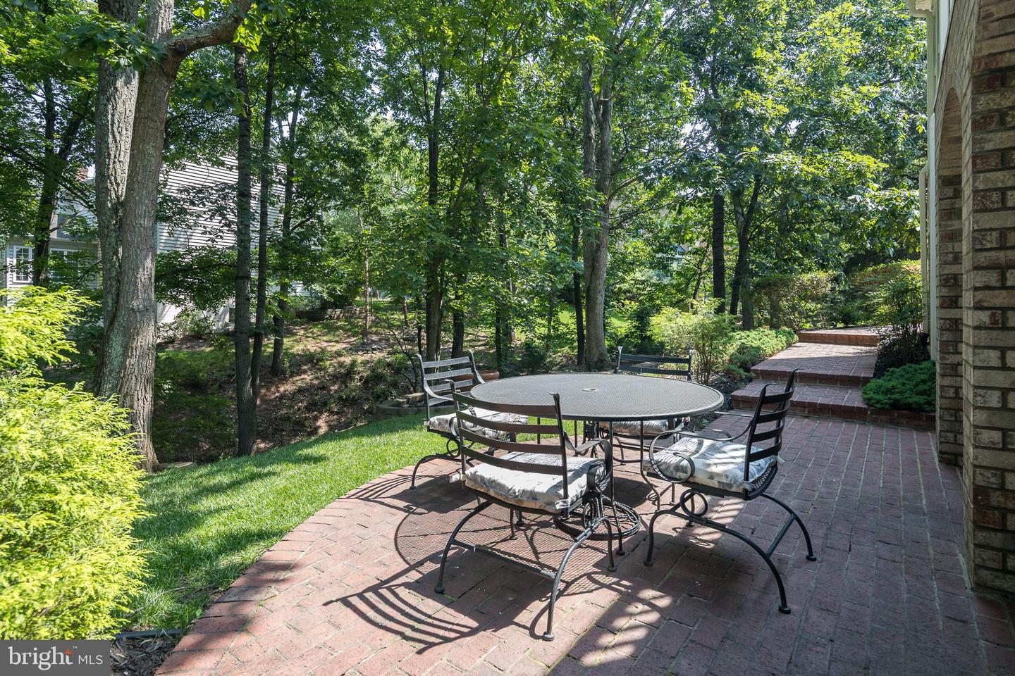 18256 SHINNIECOCK HILLS PL, LEESBURG, Virginia 20176, 6 Bedrooms Bedrooms, ,4 BathroomsBathrooms,Residential,For sale,18256 SHINNIECOCK HILLS PL,VALO2099718 MLS # VALO2099718