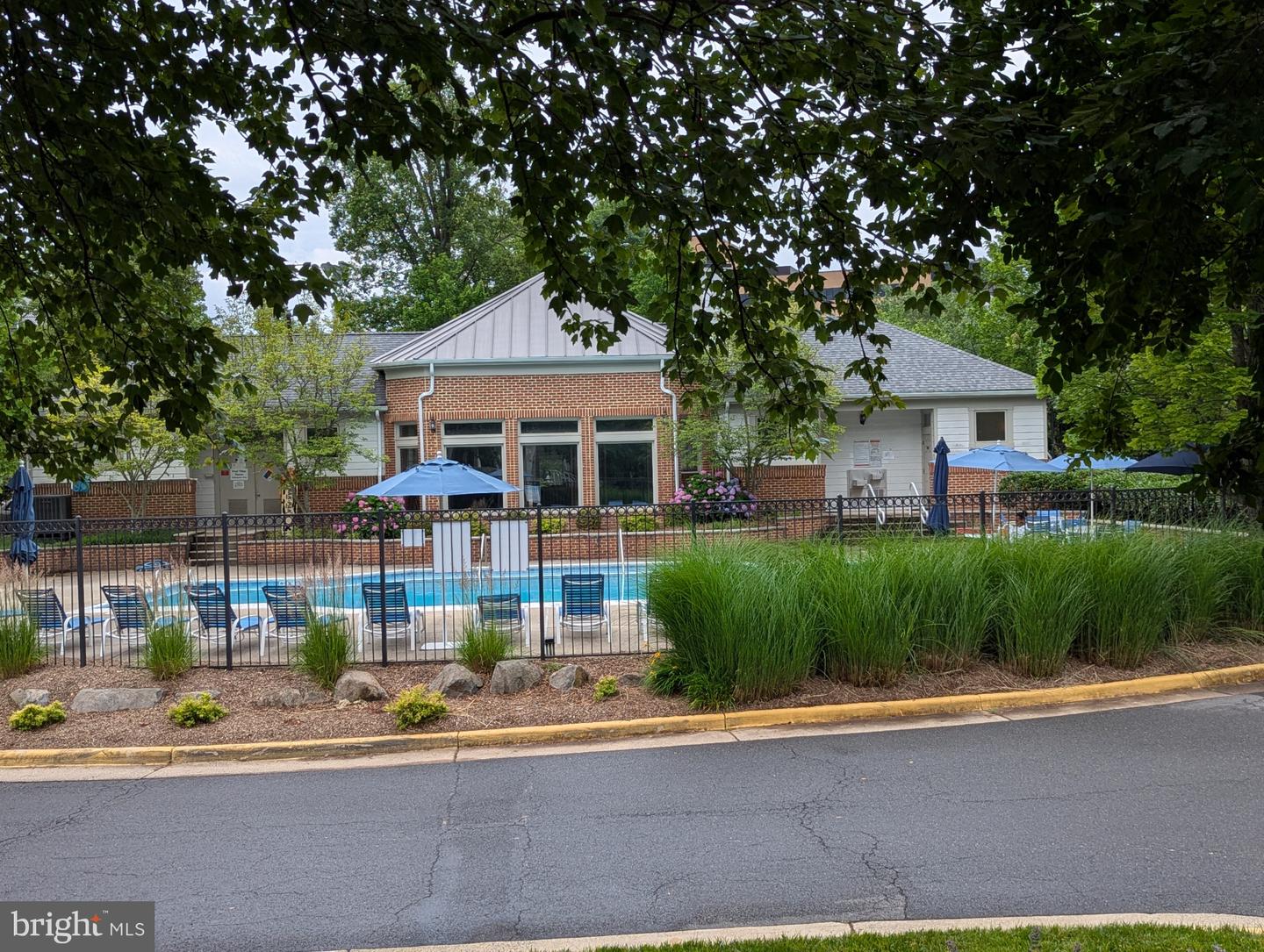 1720 LAKE SHORE CREST DR #34, RESTON, Virginia 20190, 2 Bedrooms Bedrooms, ,1 BathroomBathrooms,Residential,For sale,1720 LAKE SHORE CREST DR #34,VAFX2247910 MLS # VAFX2247910