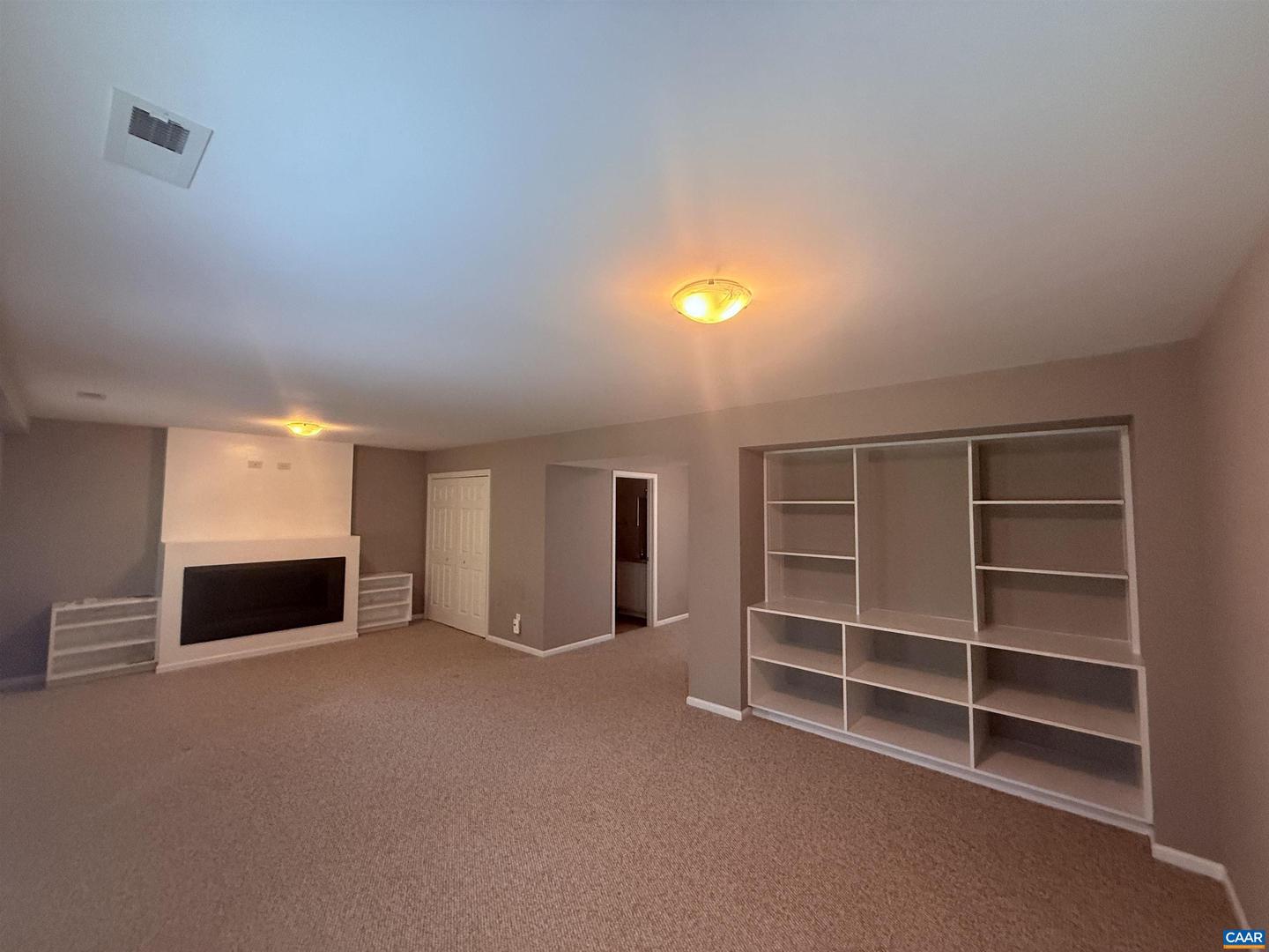 1303 BRANCHLANDS DR, CHARLOTTESVILLE, Virginia 22901, 3 Bedrooms Bedrooms, ,3 BathroomsBathrooms,Residential,For sale,1303 BRANCHLANDS DR,665795 MLS # 665795
