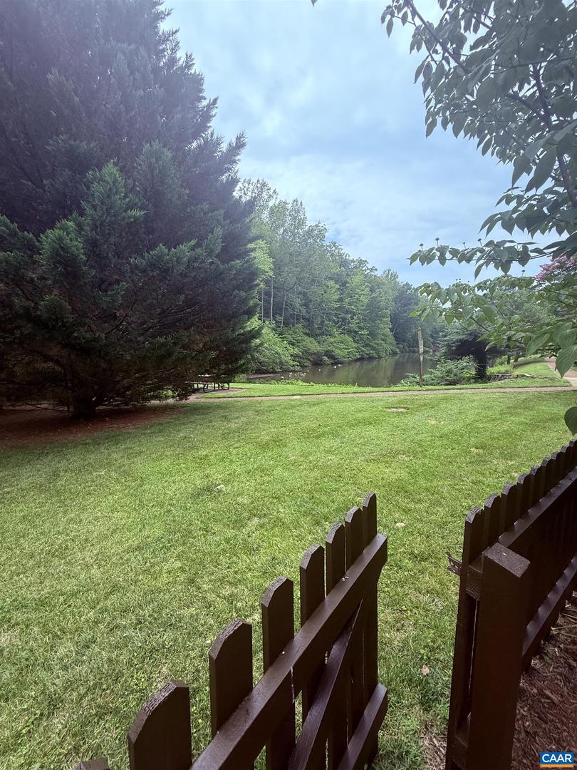 1303 BRANCHLANDS DR, CHARLOTTESVILLE, Virginia 22901, 3 Bedrooms Bedrooms, ,3 BathroomsBathrooms,Residential,For sale,1303 BRANCHLANDS DR,665795 MLS # 665795