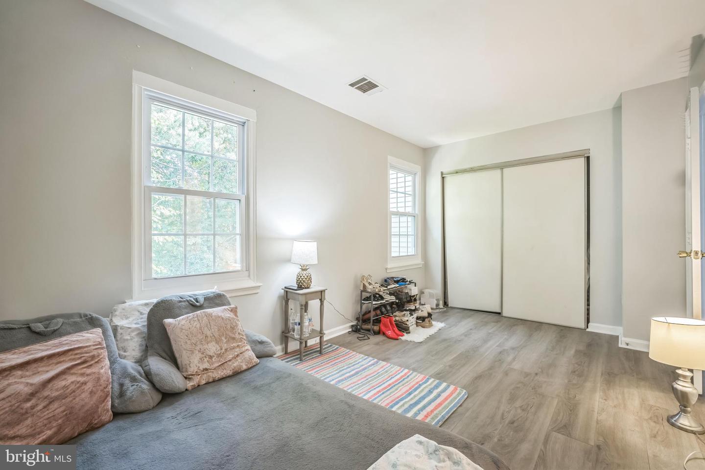 15198 WENTWOOD LN, WOODBRIDGE, Virginia 22191, 4 Bedrooms Bedrooms, ,3 BathroomsBathrooms,Residential,For sale,15198 WENTWOOD LN,VAPW2097226 MLS # VAPW2097226