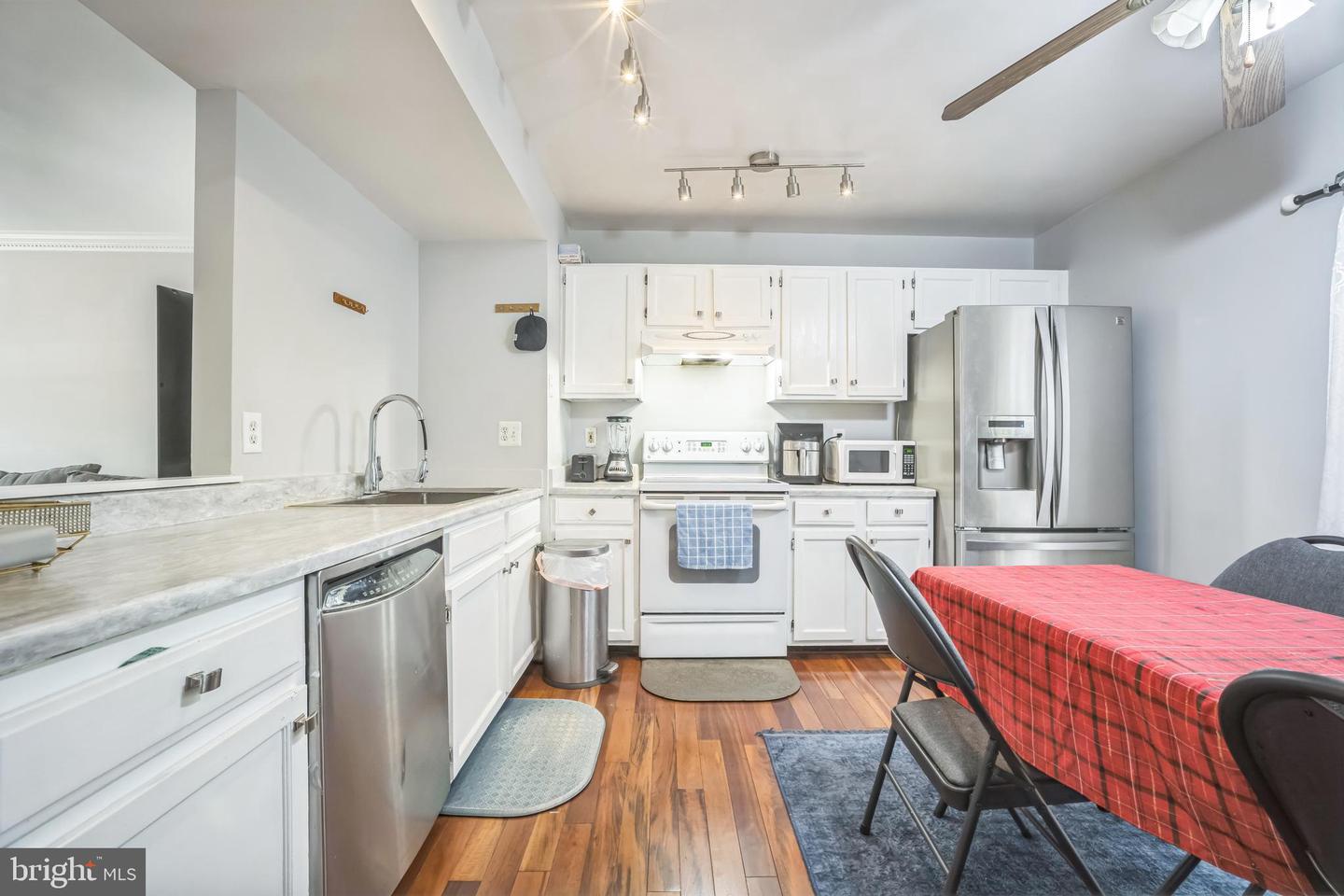 15198 WENTWOOD LN, WOODBRIDGE, Virginia 22191, 4 Bedrooms Bedrooms, ,3 BathroomsBathrooms,Residential,For sale,15198 WENTWOOD LN,VAPW2097226 MLS # VAPW2097226