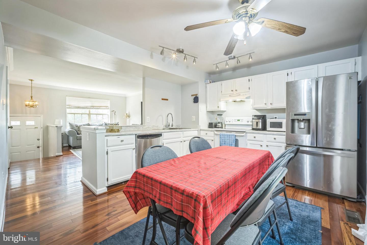 15198 WENTWOOD LN, WOODBRIDGE, Virginia 22191, 4 Bedrooms Bedrooms, ,3 BathroomsBathrooms,Residential,For sale,15198 WENTWOOD LN,VAPW2097226 MLS # VAPW2097226