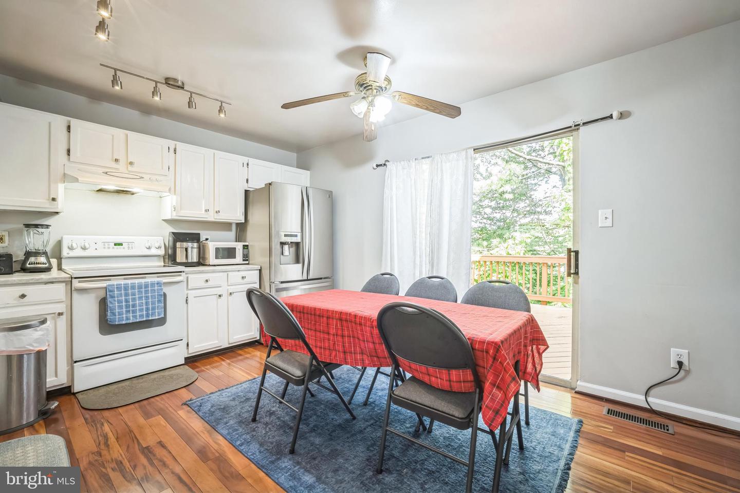 15198 WENTWOOD LN, WOODBRIDGE, Virginia 22191, 4 Bedrooms Bedrooms, ,3 BathroomsBathrooms,Residential,For sale,15198 WENTWOOD LN,VAPW2097226 MLS # VAPW2097226