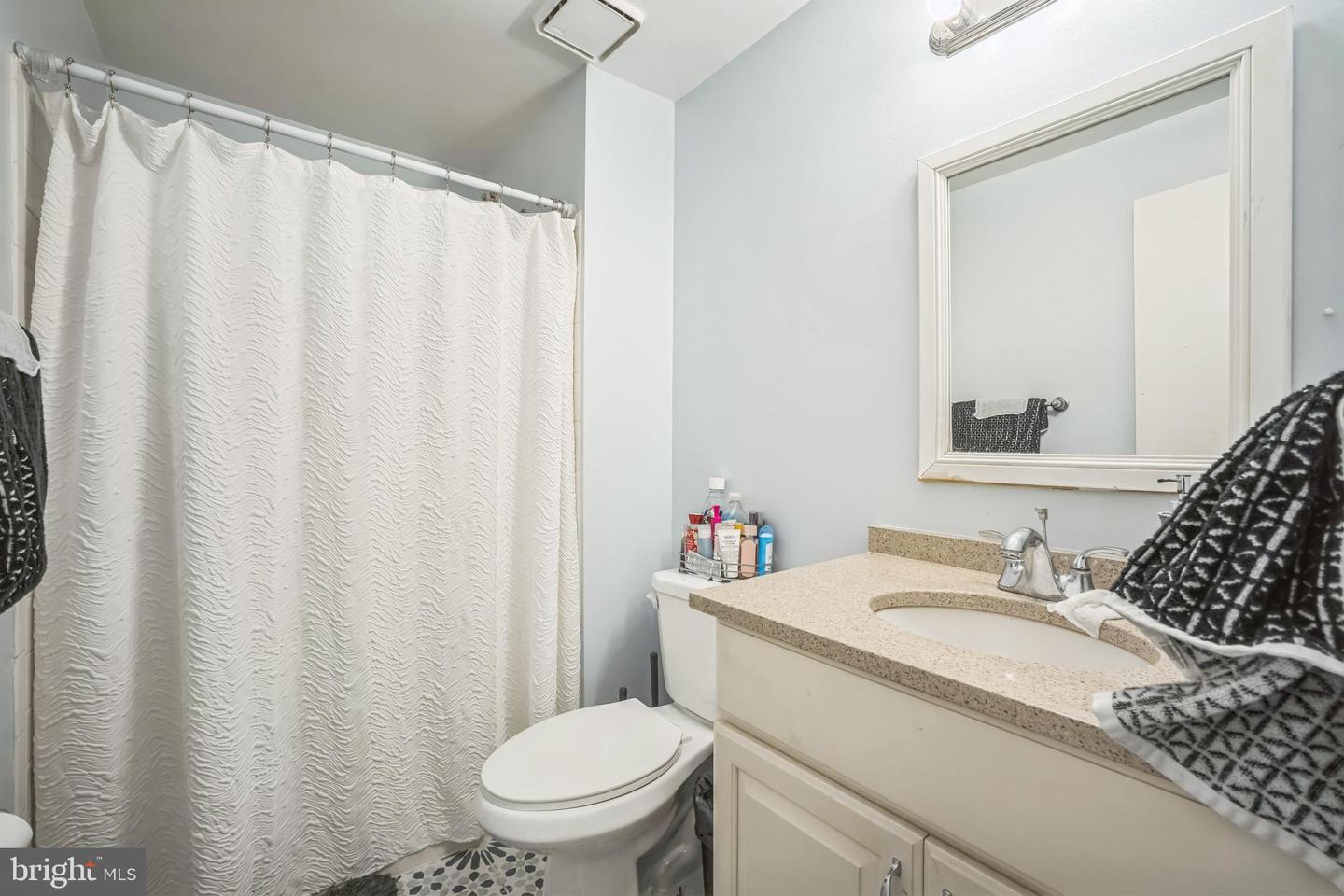 15198 WENTWOOD LN, WOODBRIDGE, Virginia 22191, 4 Bedrooms Bedrooms, ,3 BathroomsBathrooms,Residential,For sale,15198 WENTWOOD LN,VAPW2097226 MLS # VAPW2097226