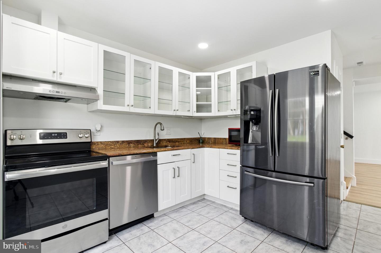 13727 MAHONEY DR, WOODBRIDGE, Virginia 22193, 3 Bedrooms Bedrooms, ,1 BathroomBathrooms,Residential,For sale,13727 MAHONEY DR,VAPW2097228 MLS # VAPW2097228