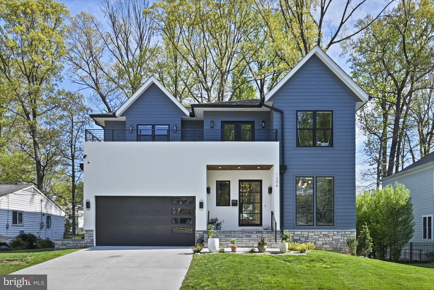 1206 COTTAGE ST SW, VIENNA, Virginia 22180, 5 Bedrooms Bedrooms, ,4 BathroomsBathrooms,Residential,For sale,1206 COTTAGE ST SW,VAFX2247946 MLS # VAFX2247946