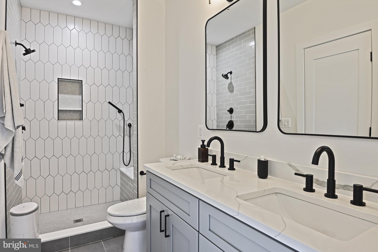 1206 COTTAGE ST SW, VIENNA, Virginia 22180, 5 Bedrooms Bedrooms, ,4 BathroomsBathrooms,Residential,For sale,1206 COTTAGE ST SW,VAFX2247946 MLS # VAFX2247946