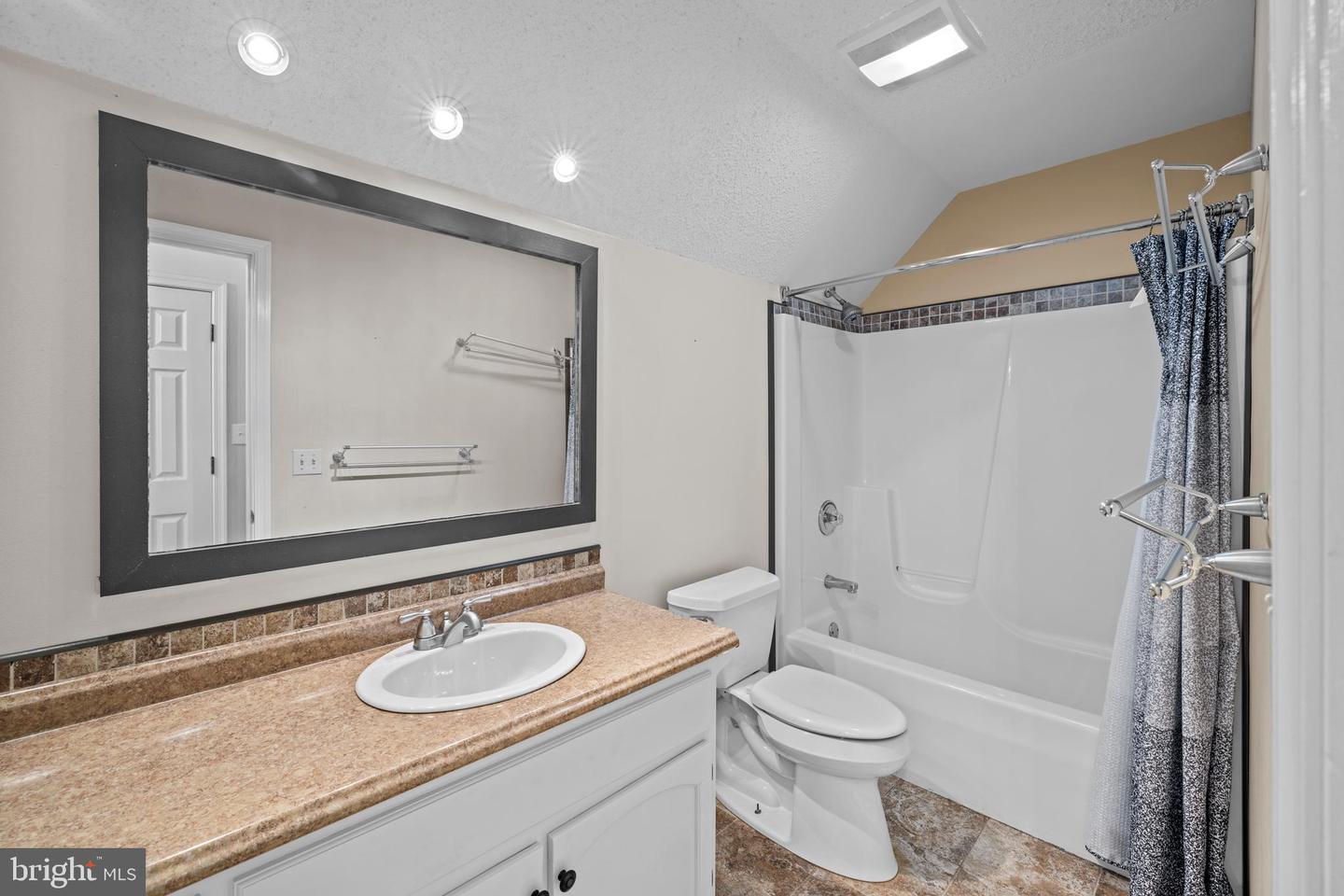 47 MARWOOD DR, PALMYRA, Virginia 22963, 4 Bedrooms Bedrooms, ,3 BathroomsBathrooms,Residential,For sale,47 MARWOOD DR,VAFN2000474 MLS # VAFN2000474