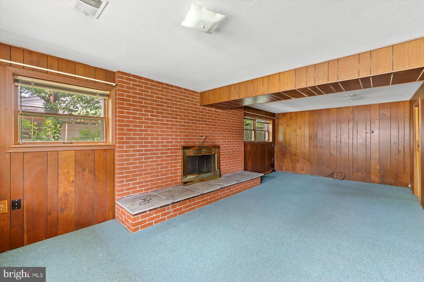 1605 N AMELIA ST, STERLING, Virginia 20164, 3 Bedrooms Bedrooms, ,3 BathroomsBathrooms,Residential,For sale,1605 N AMELIA ST,VALO2099732 MLS # VALO2099732