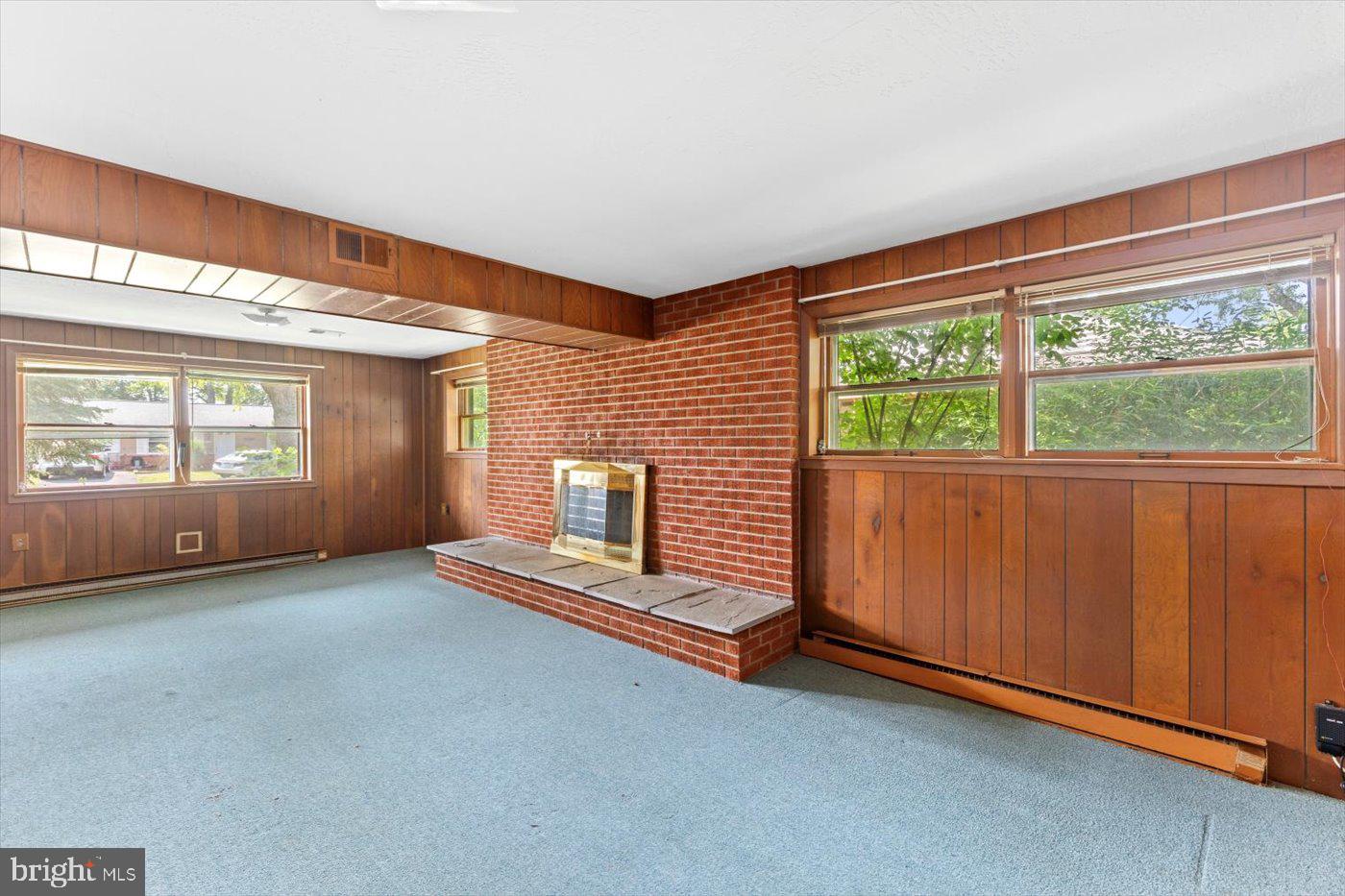 1605 N AMELIA ST, STERLING, Virginia 20164, 3 Bedrooms Bedrooms, ,3 BathroomsBathrooms,Residential,For sale,1605 N AMELIA ST,VALO2099732 MLS # VALO2099732