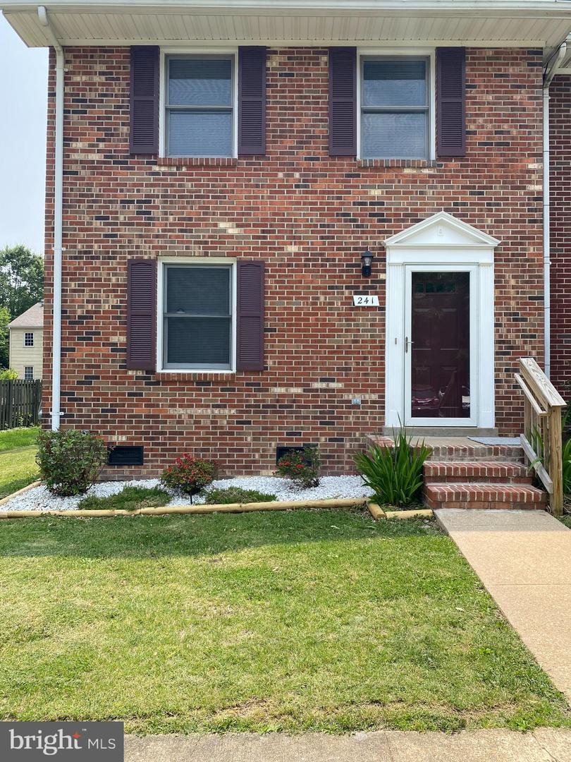 241 FARRELL LN, FREDERICKSBURG, Virginia 22401, 3 Bedrooms Bedrooms, ,2 BathroomsBathrooms,Residential,For sale,241 FARRELL LN,VAFB2008316 MLS # VAFB2008316