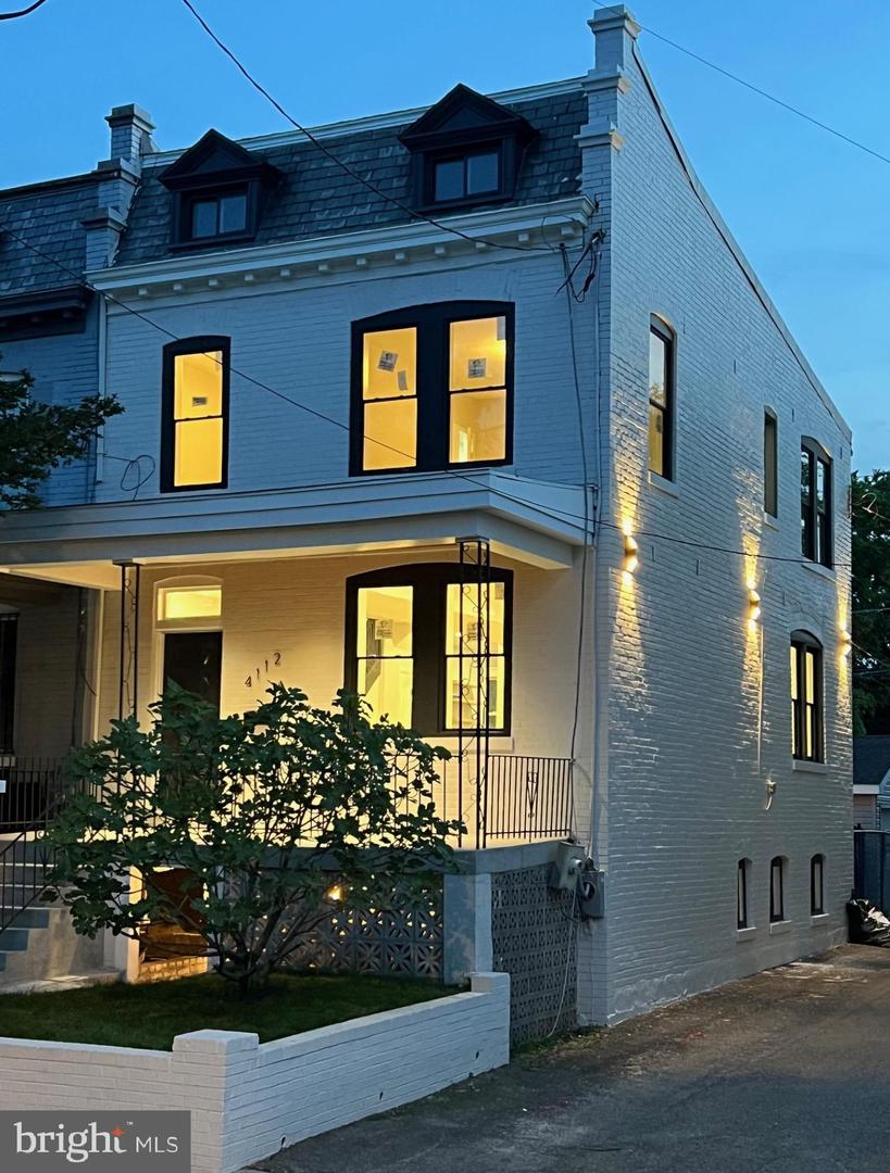 4112 5TH ST NW, WASHINGTON, District Of Columbia 20011, 6 Bedrooms Bedrooms, ,3 BathroomsBathrooms,Residential,For sale,4112 5TH ST NW,DCDC2204334 MLS # DCDC2204334