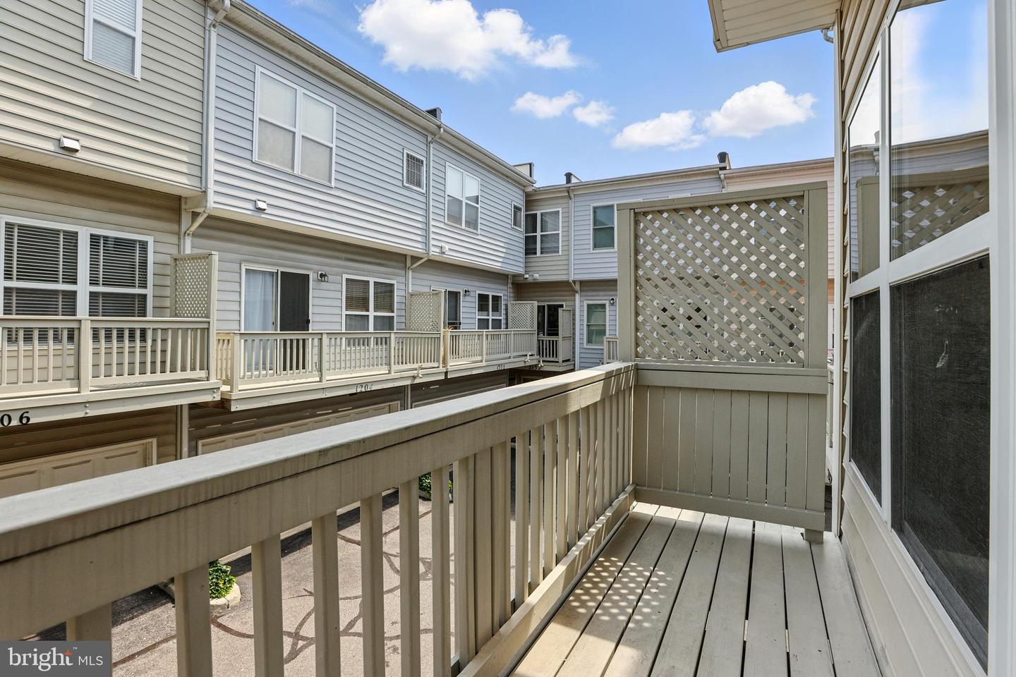 2127 12TH PL NW, WASHINGTON, District Of Columbia 20009, 3 Bedrooms Bedrooms, ,3 BathroomsBathrooms,Residential,For sale,2127 12TH PL NW,DCDC2205352 MLS # DCDC2205352