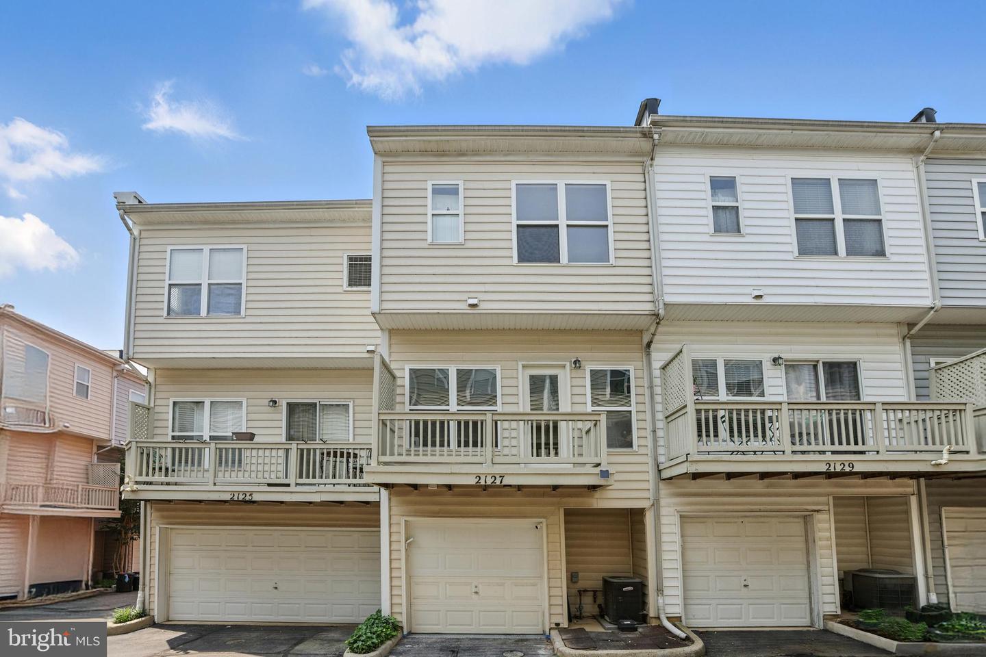 2127 12TH PL NW, WASHINGTON, District Of Columbia 20009, 3 Bedrooms Bedrooms, ,3 BathroomsBathrooms,Residential,For sale,2127 12TH PL NW,DCDC2205352 MLS # DCDC2205352