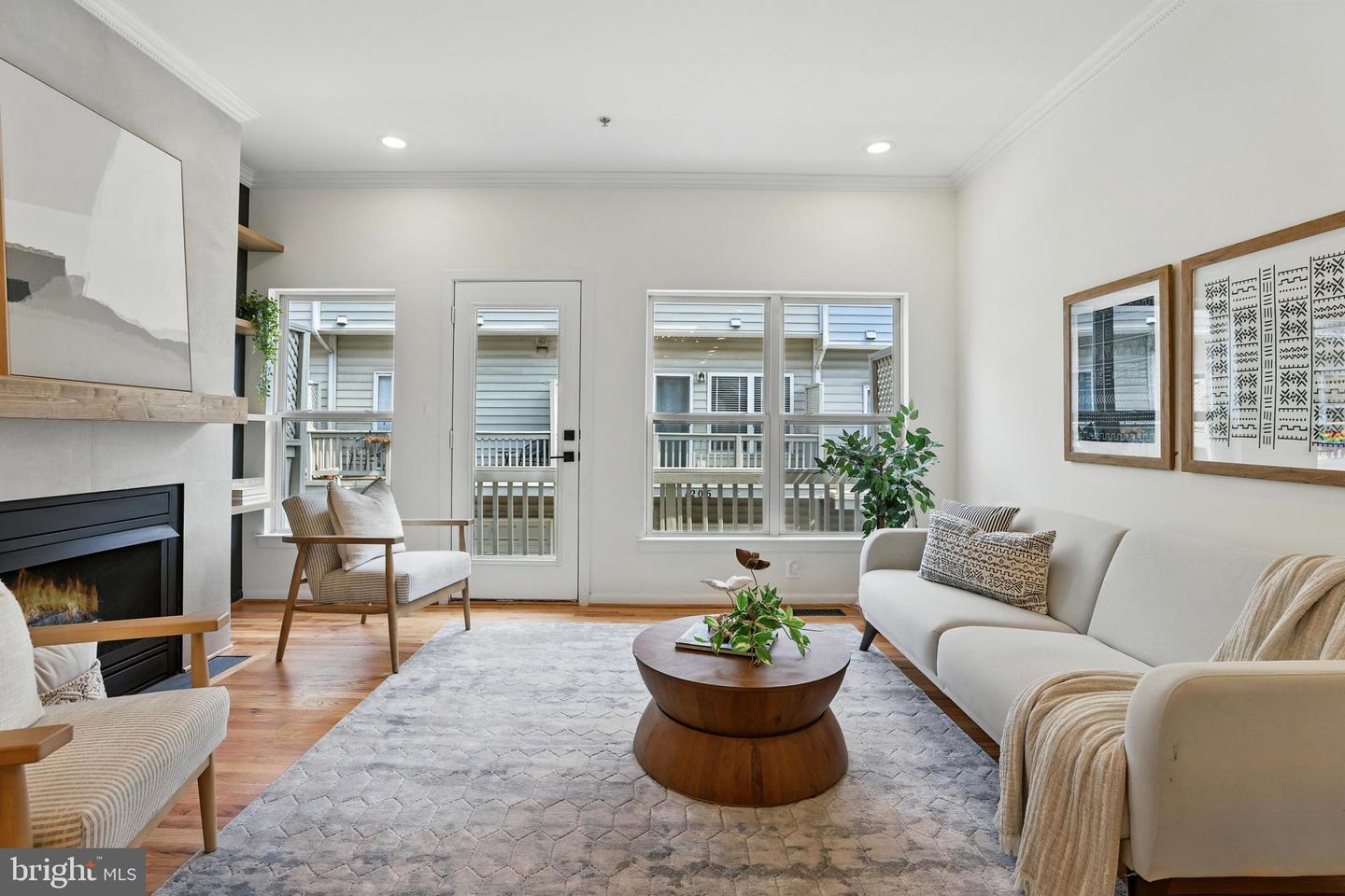 2127 12TH PL NW, WASHINGTON, District Of Columbia 20009, 3 Bedrooms Bedrooms, ,3 BathroomsBathrooms,Residential,For sale,2127 12TH PL NW,DCDC2205352 MLS # DCDC2205352