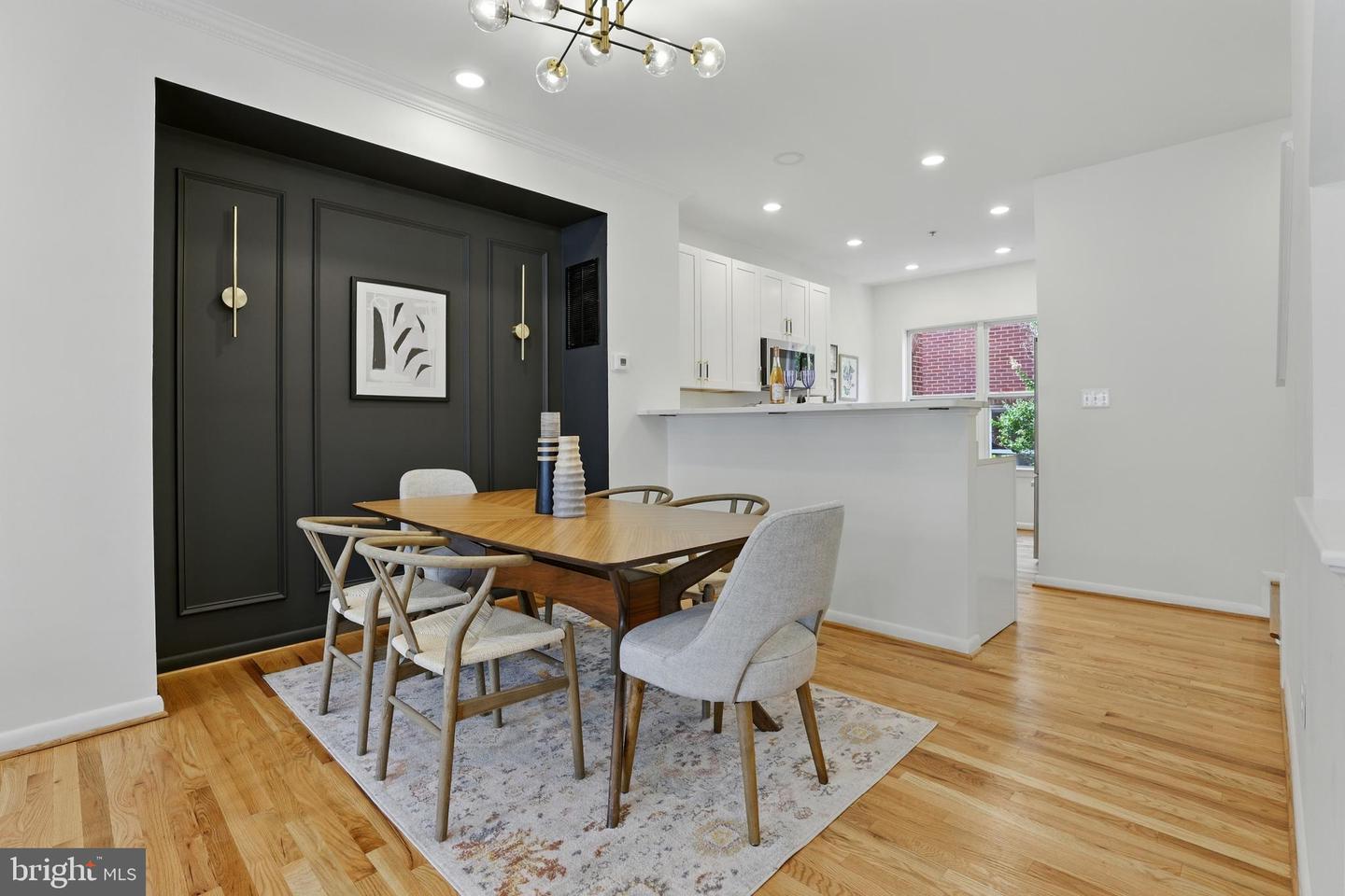 2127 12TH PL NW, WASHINGTON, District Of Columbia 20009, 3 Bedrooms Bedrooms, ,3 BathroomsBathrooms,Residential,For sale,2127 12TH PL NW,DCDC2205352 MLS # DCDC2205352
