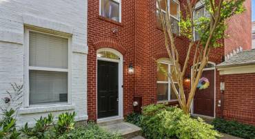 2127 12TH PL NW, WASHINGTON, District Of Columbia 20009, 3 Bedrooms Bedrooms, ,3 BathroomsBathrooms,Residential,For sale,2127 12TH PL NW,DCDC2205352 MLS # DCDC2205352