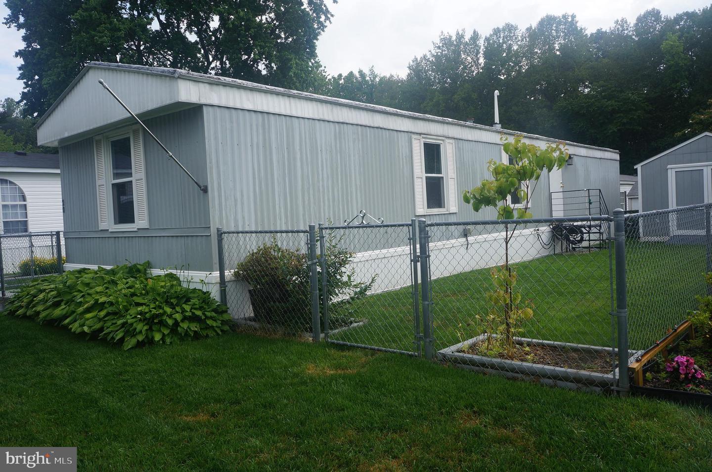 20 MARYANNE AVE, STAFFORD, Virginia 22554, 2 Bedrooms Bedrooms, ,2 BathroomsBathrooms,Residential,For sale,20 MARYANNE AVE,VAST2039816 MLS # VAST2039816
