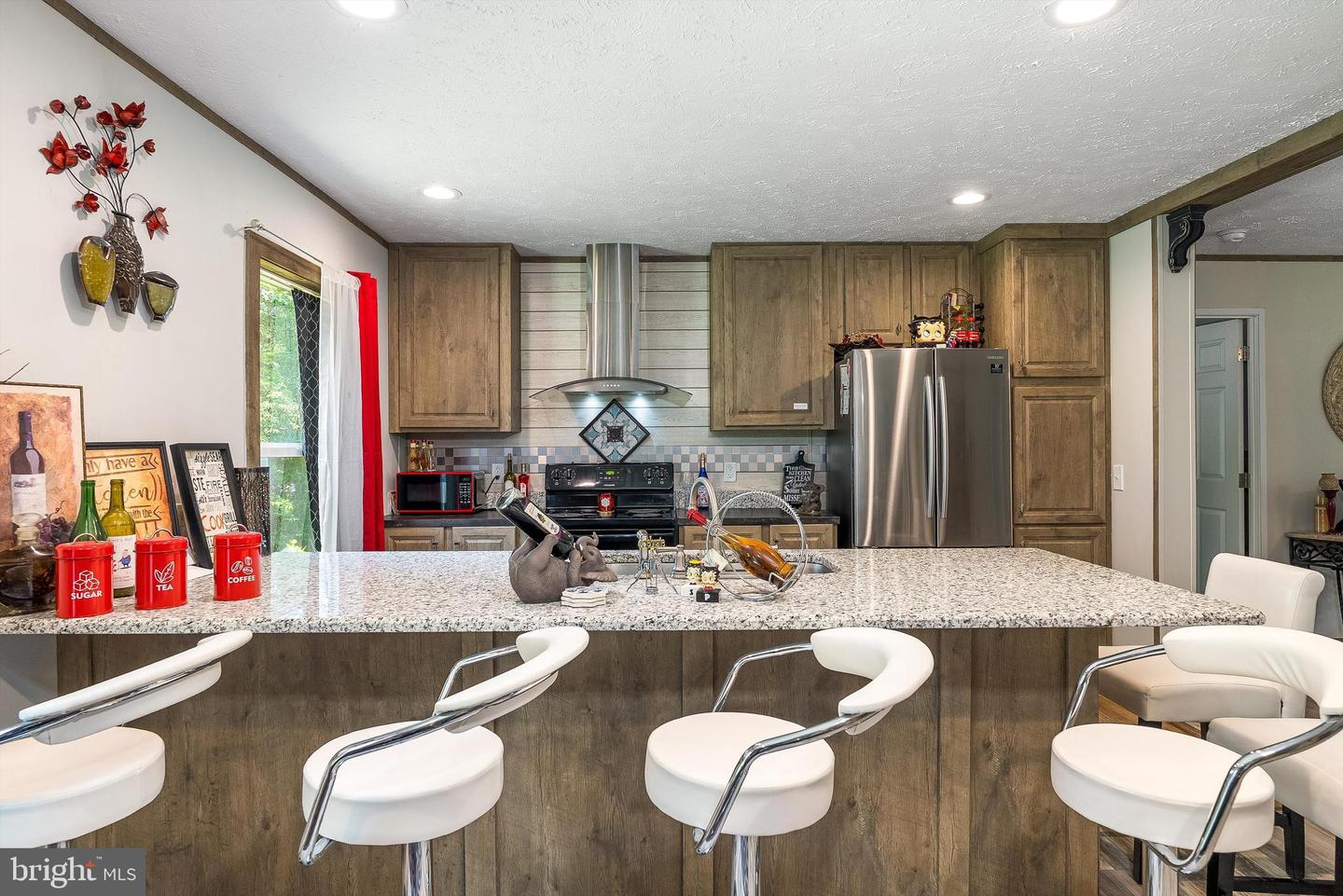 2749 E LEE HWY, NEW MARKET, Virginia 22844, 4 Bedrooms Bedrooms, ,2 BathroomsBathrooms,Residential,For sale,2749 E LEE HWY,VASH2011708 MLS # VASH2011708