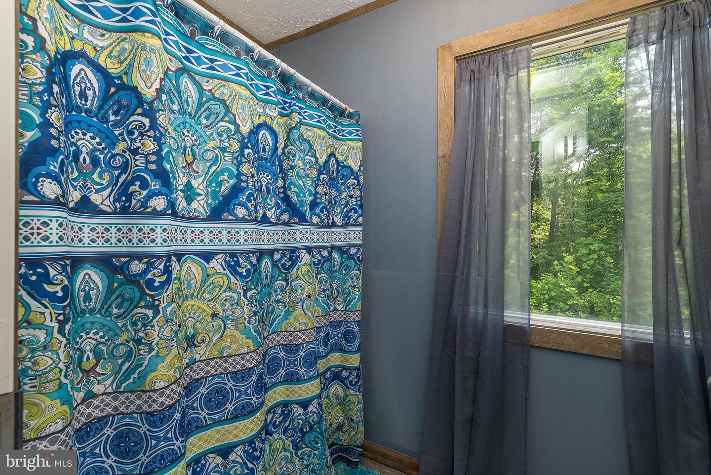 2749 E LEE HWY, NEW MARKET, Virginia 22844, 4 Bedrooms Bedrooms, ,2 BathroomsBathrooms,Residential,For sale,2749 E LEE HWY,VASH2011708 MLS # VASH2011708